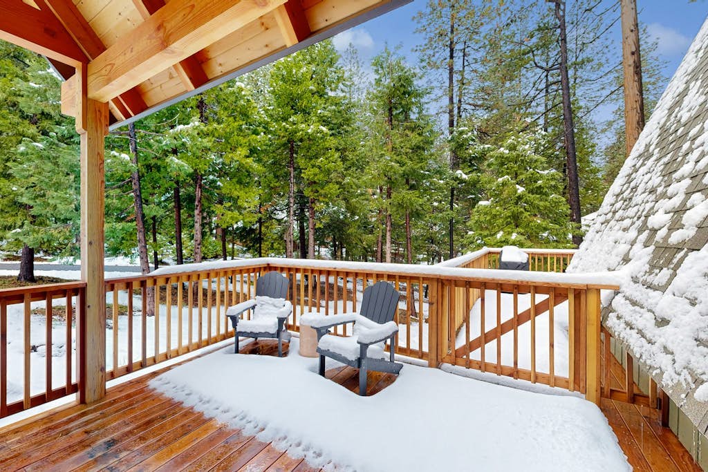 Dog-friendly wilderness retreat with pool, grill, circular fireplace, & W/D