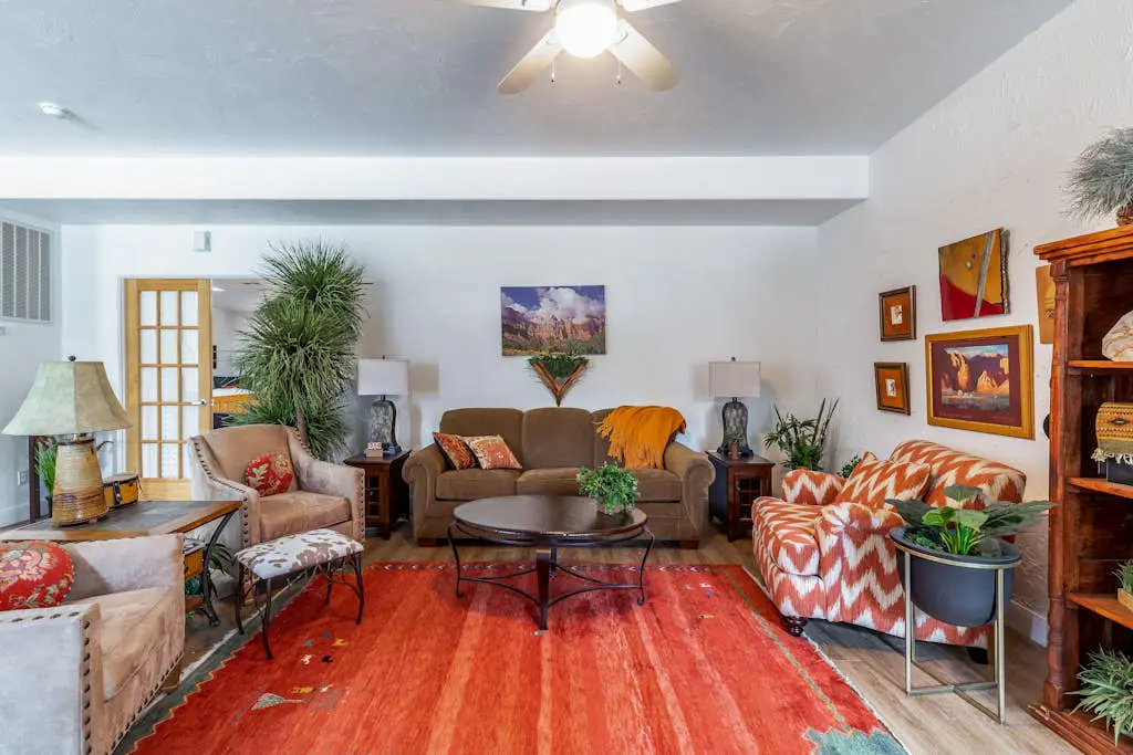 Sunny Cozy Condo
