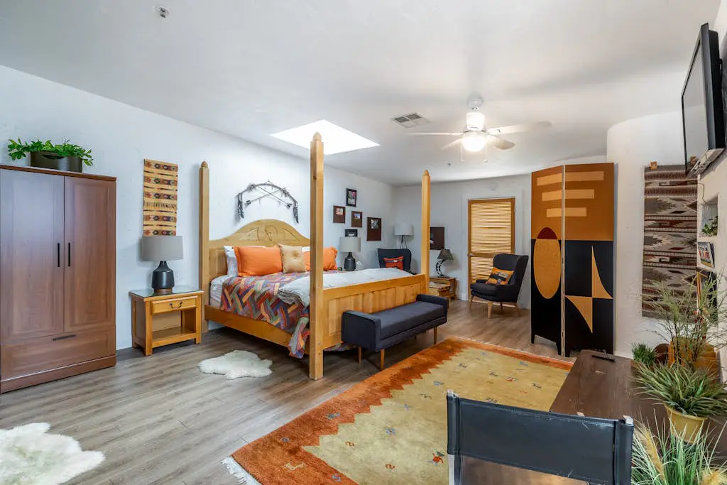 Sunny Cozy Condo