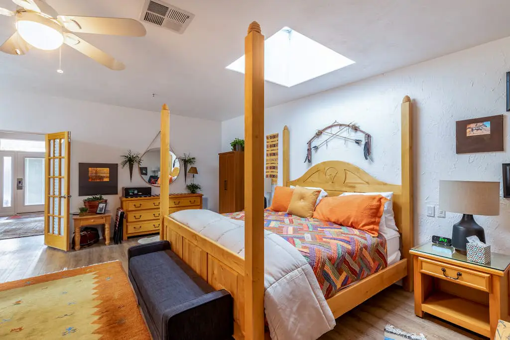 Sunny Cozy Condo