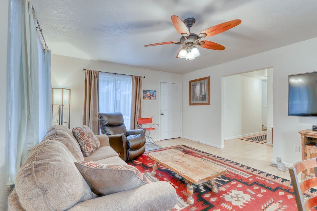 Recently-upgraded, beautiful townhome - close to the business district