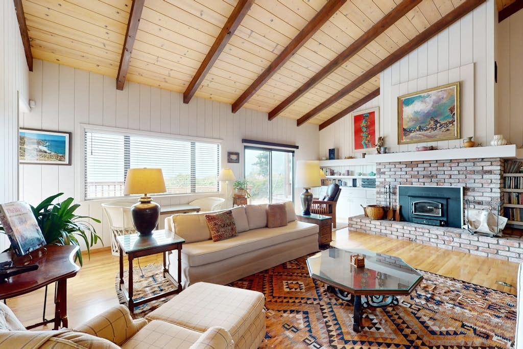 Quaint & Spacious Home w/ Panoramic Bay Views & a Large Deck