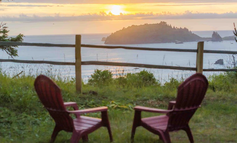 Family-friendly home w/ ocean views above Scenic Houda Point