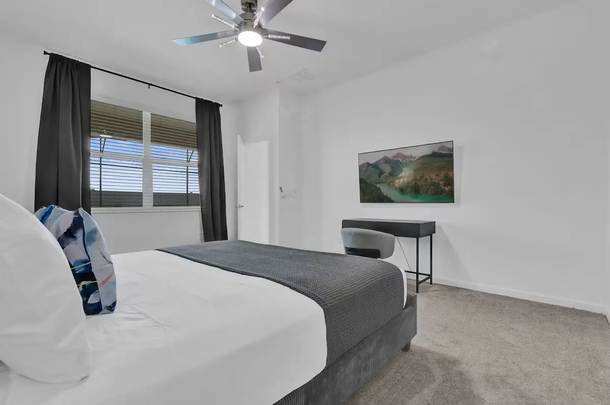 Modern Home at Sonoma! Sleeps 32