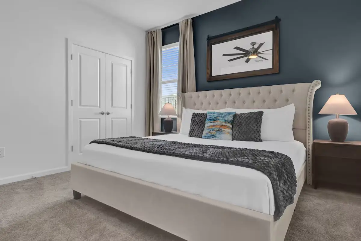 Modern Home at Sonoma! Sleeps 32