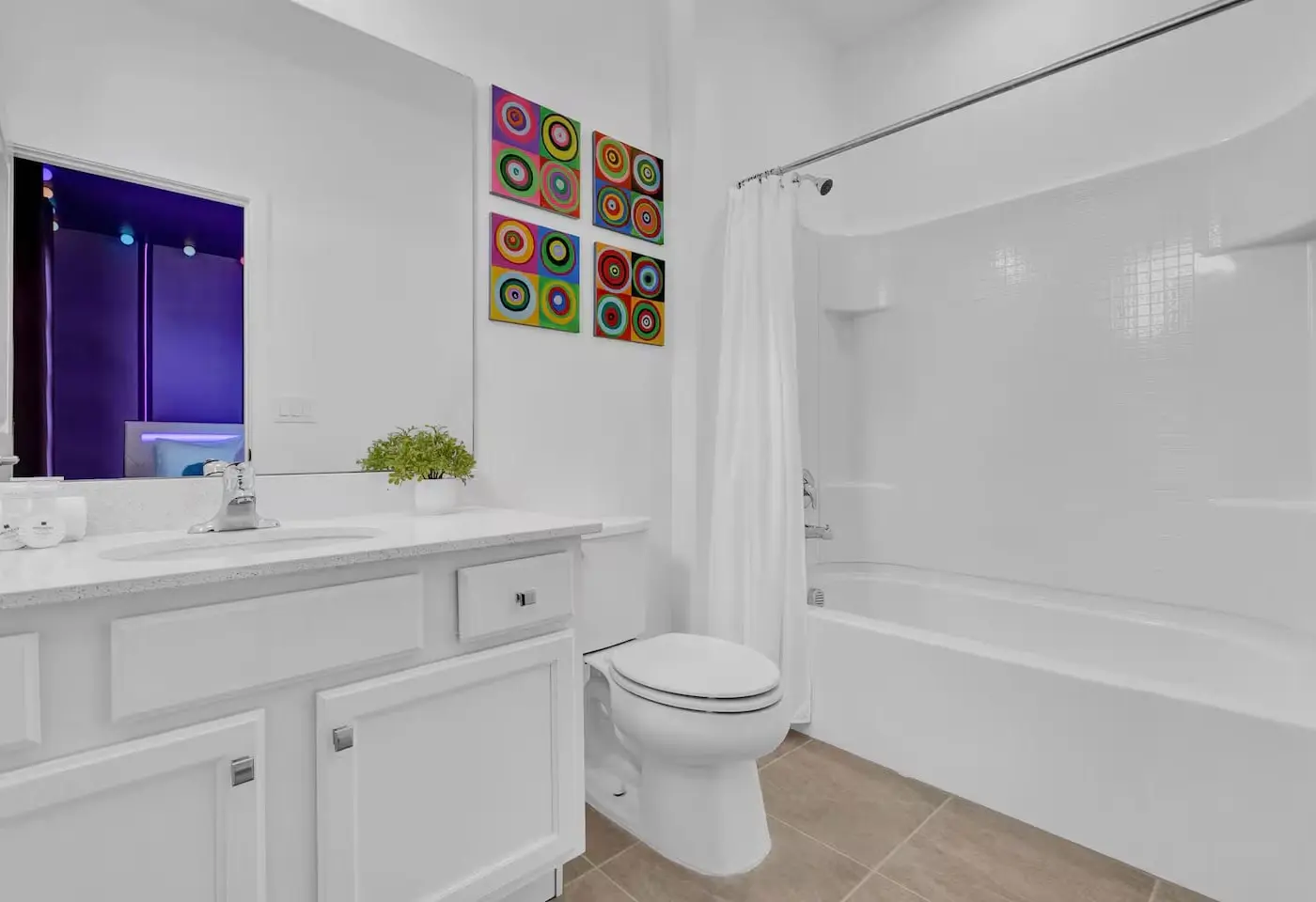 Modern Home at Sonoma! Sleeps 32