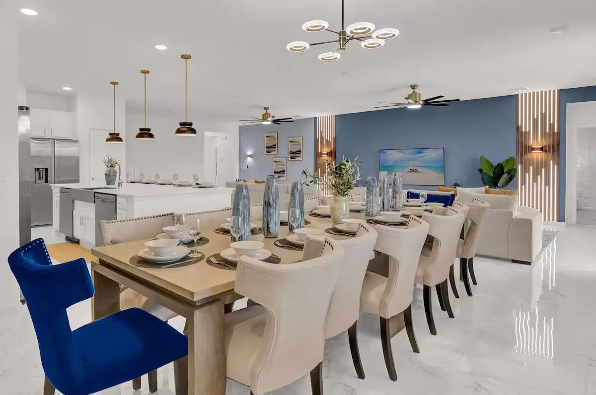 Modern Home at Sonoma! Sleeps 32