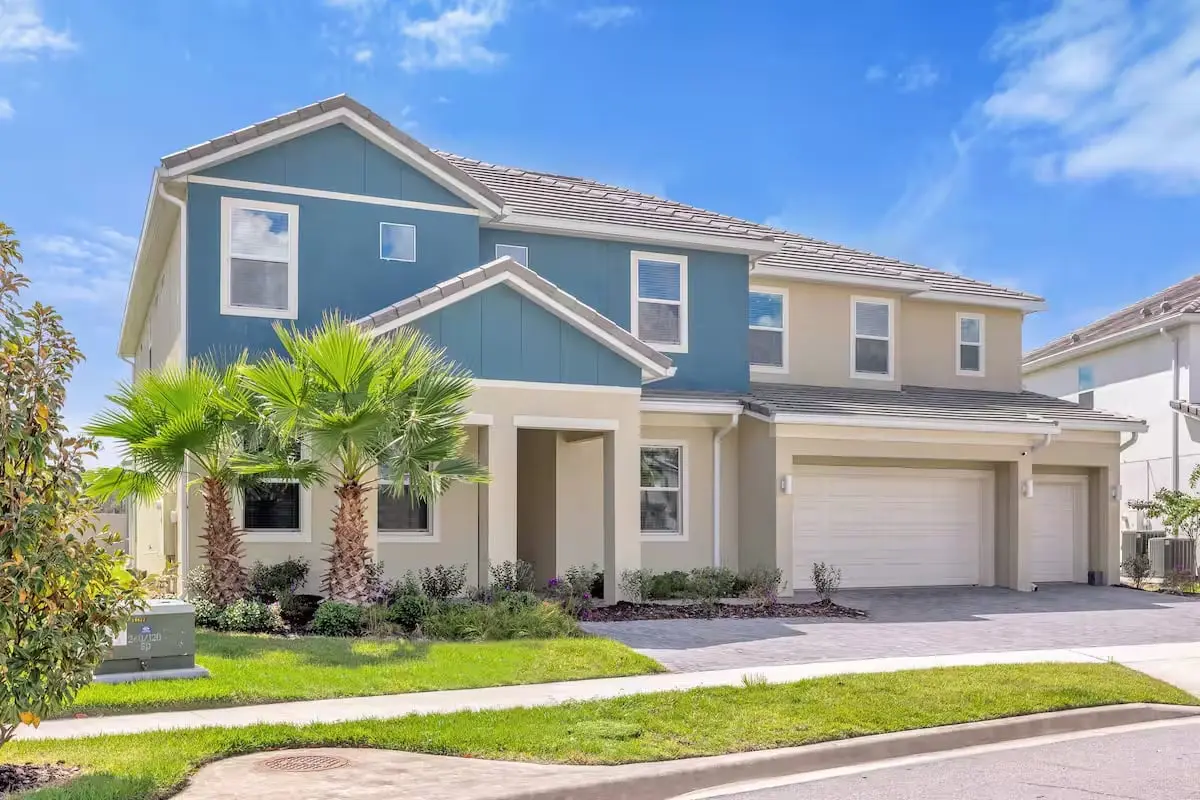 Modern Home at Sonoma! Sleeps 32