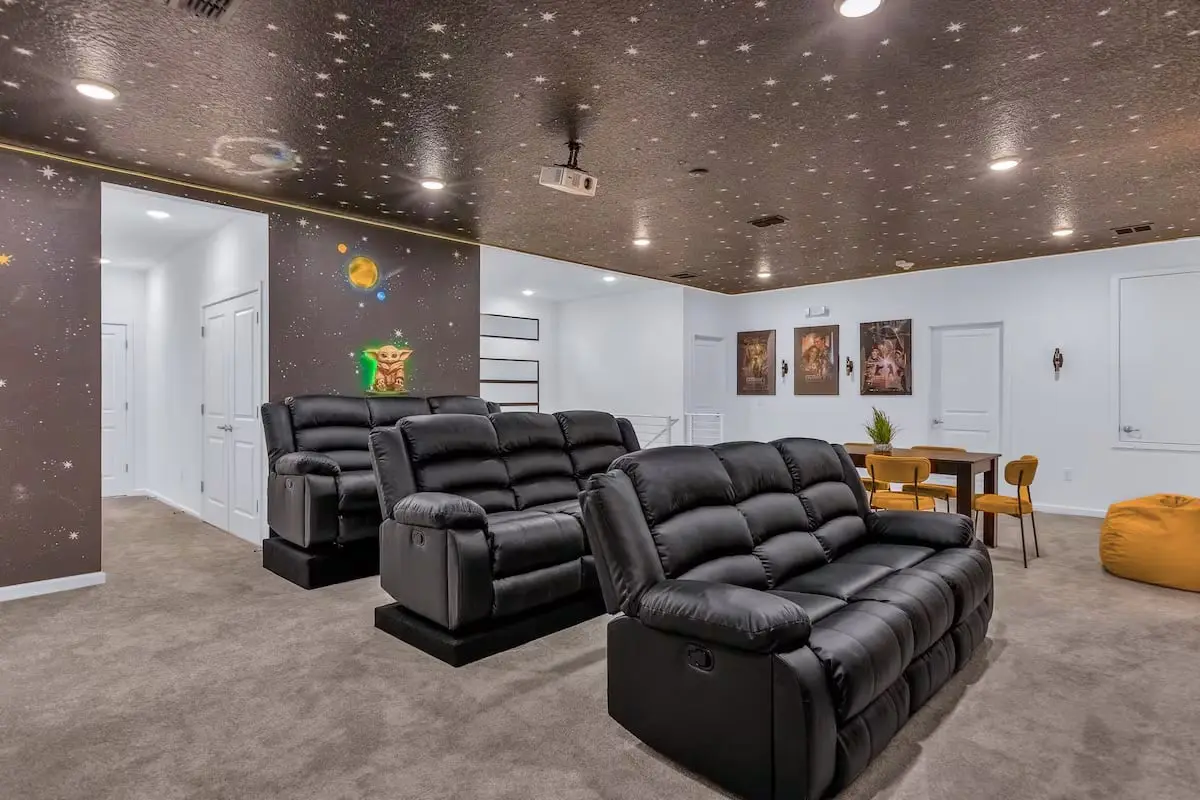 Modern Home at Sonoma! Sleeps 32