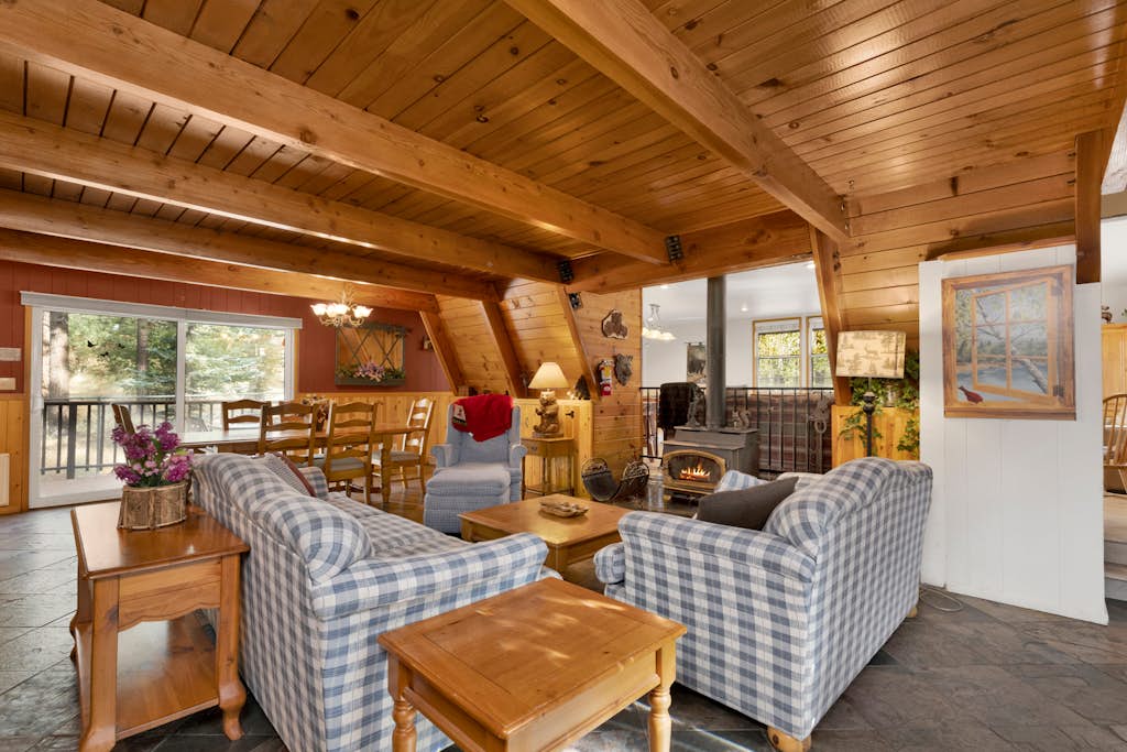 Mountain Getaway Near Snow Summit | 4BR • 3.5BA • Game Room