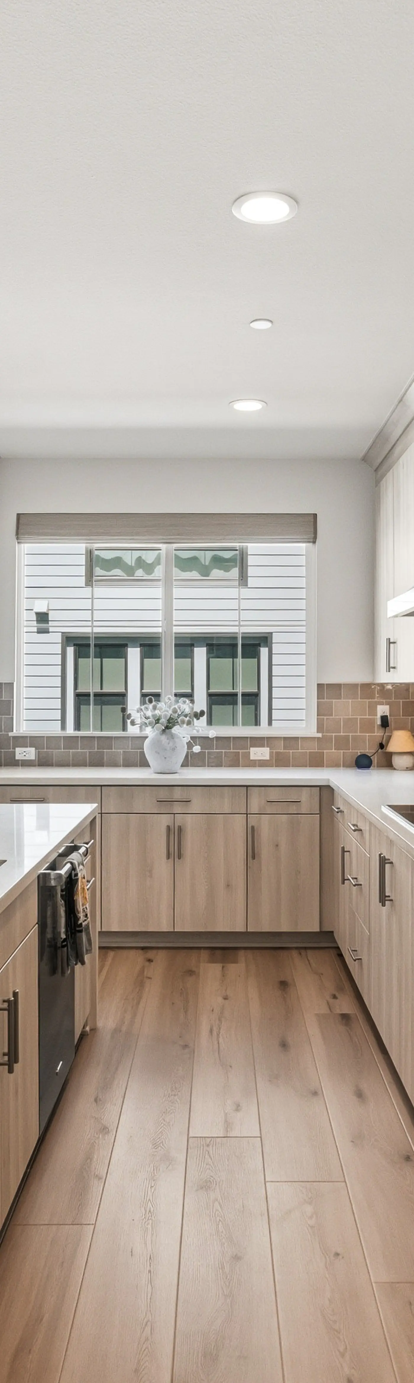Modern 4BR Townhouse near Beach & Legoland