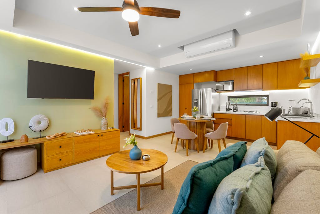 2BR condo in La Cruz with pool, balcony, AC, WiFi & kitchen.