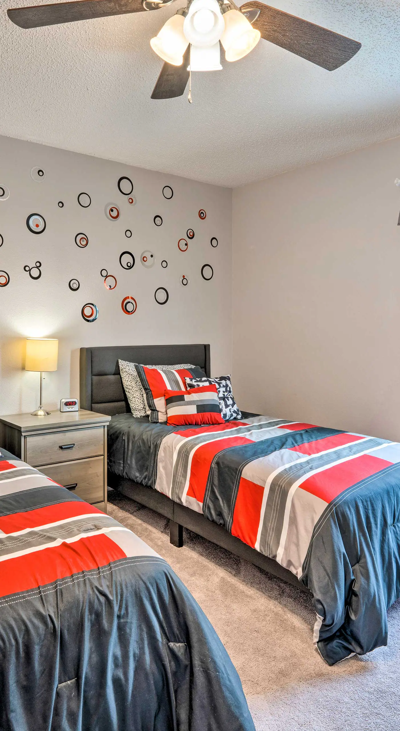 Game Room, Fenced Yard! Extended Base Near WDW