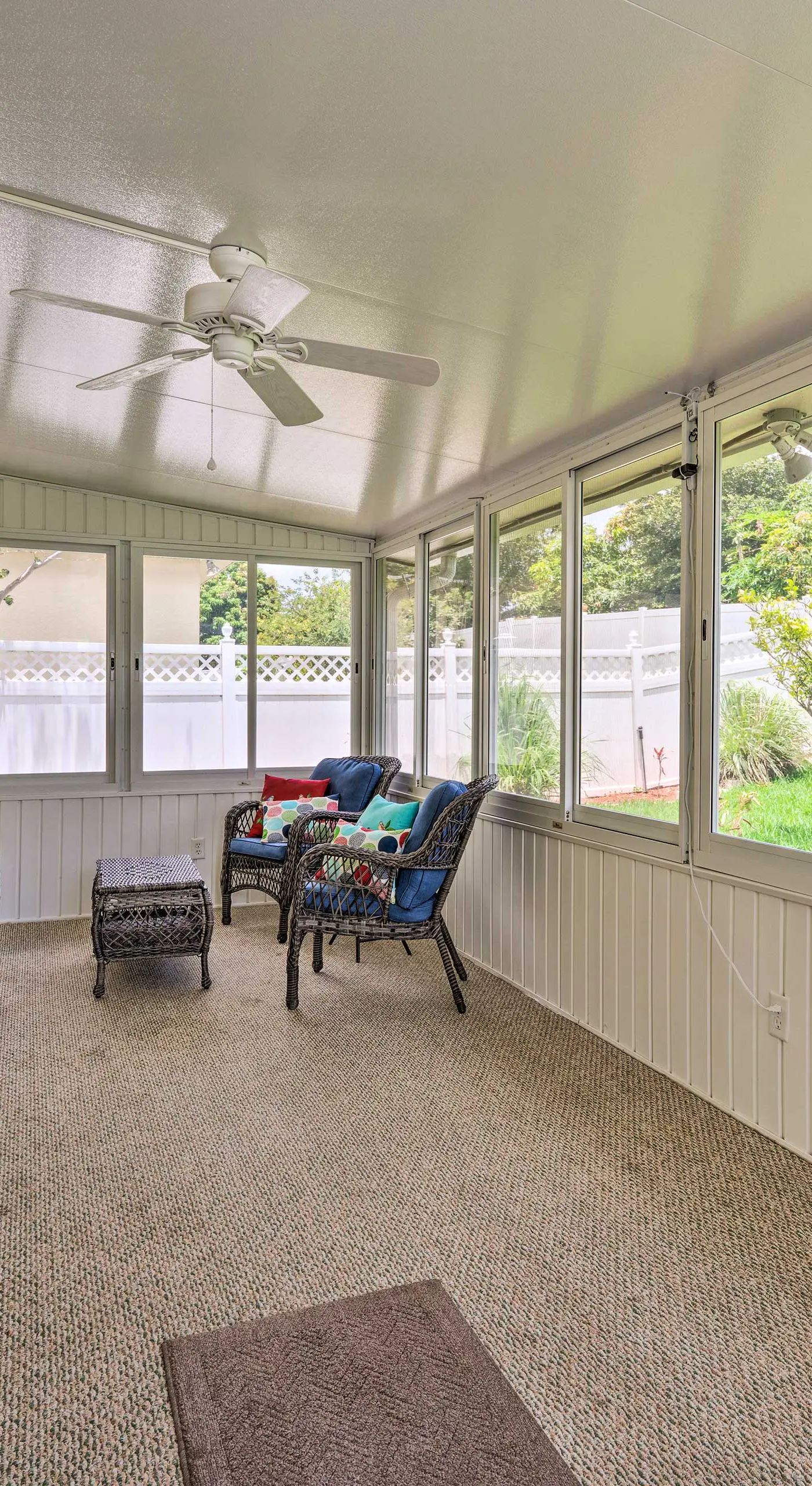 Game Room, Fenced Yard! Extended Base Near WDW