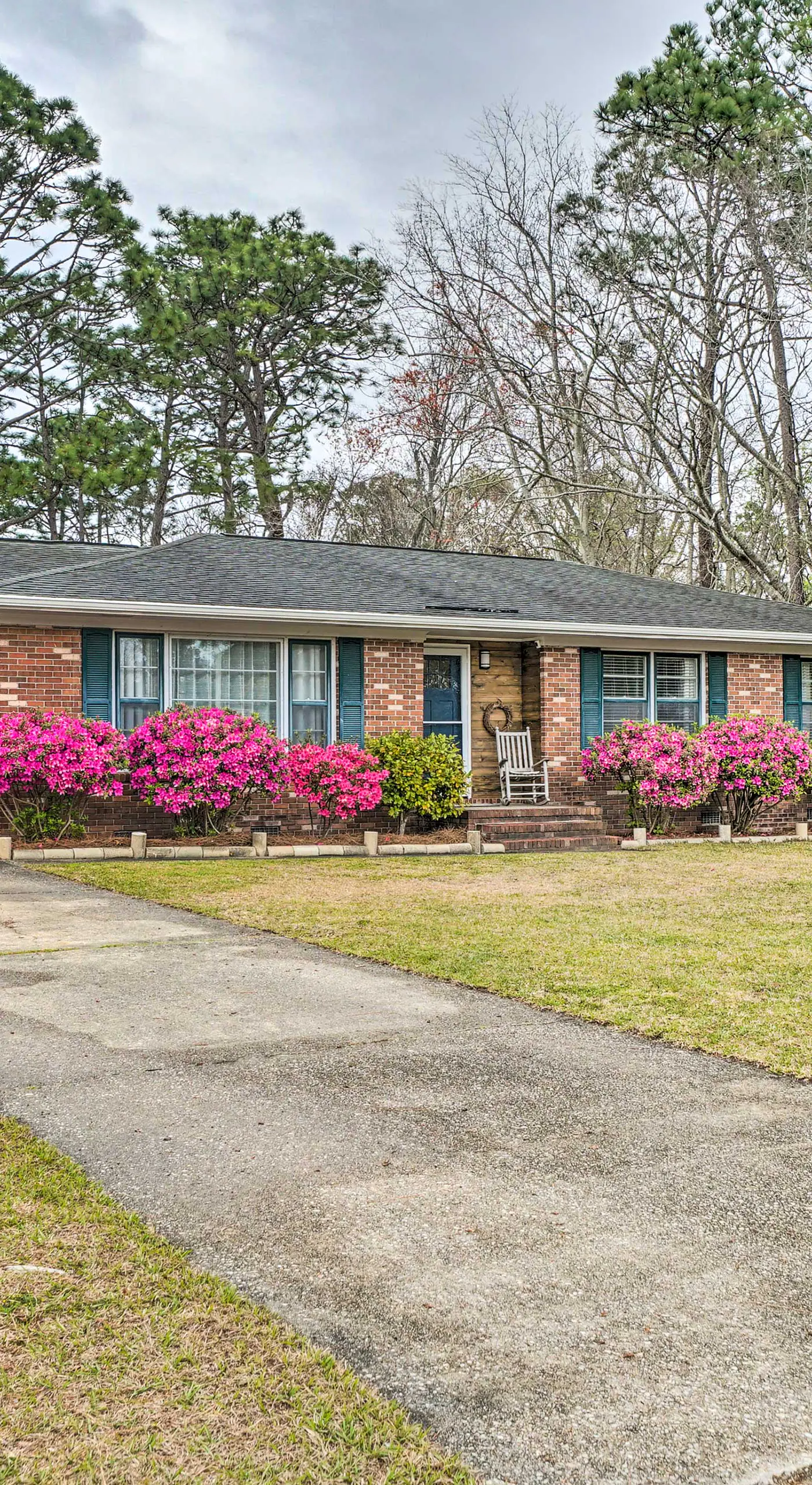 Cozy Wilmington Vacation Rental: 10 Mi to Beach!