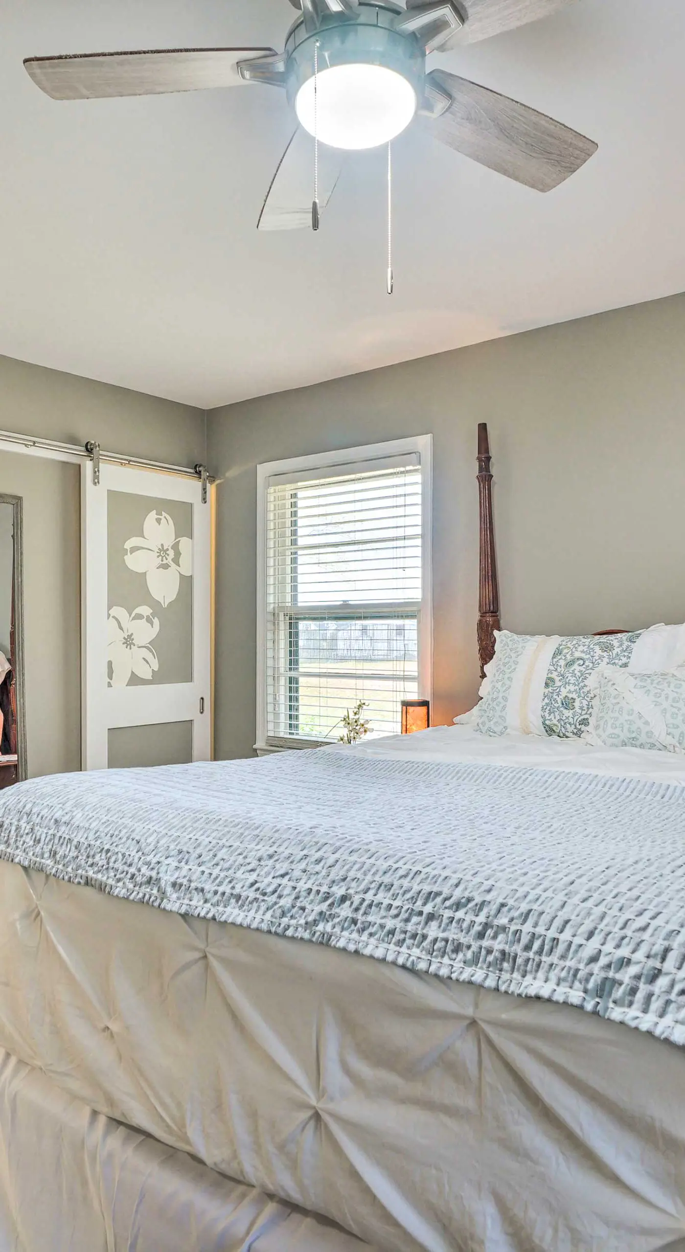 Cozy Wilmington Vacation Rental: 10 Mi to Beach!