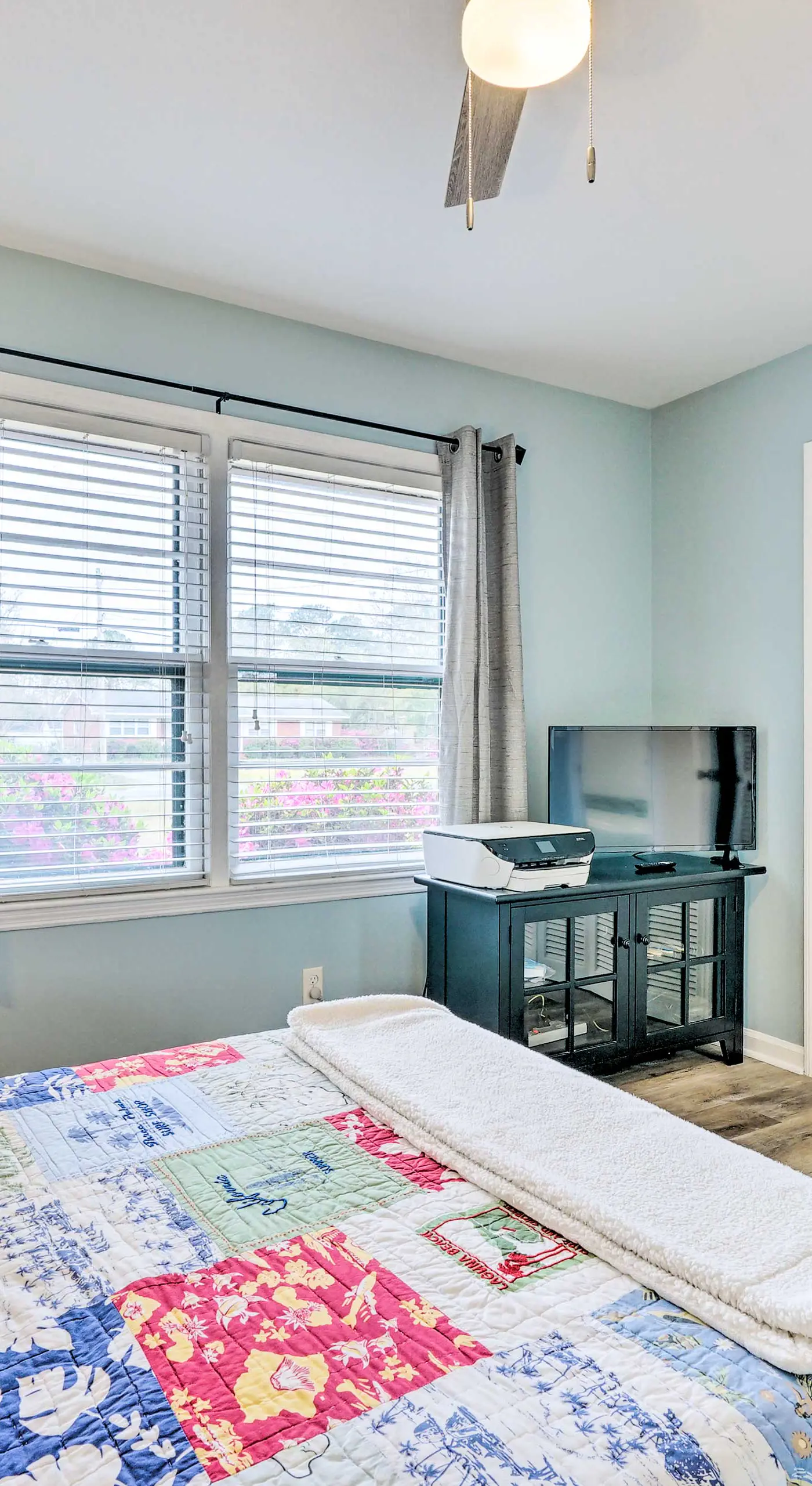 Cozy Wilmington Vacation Rental: 10 Mi to Beach!