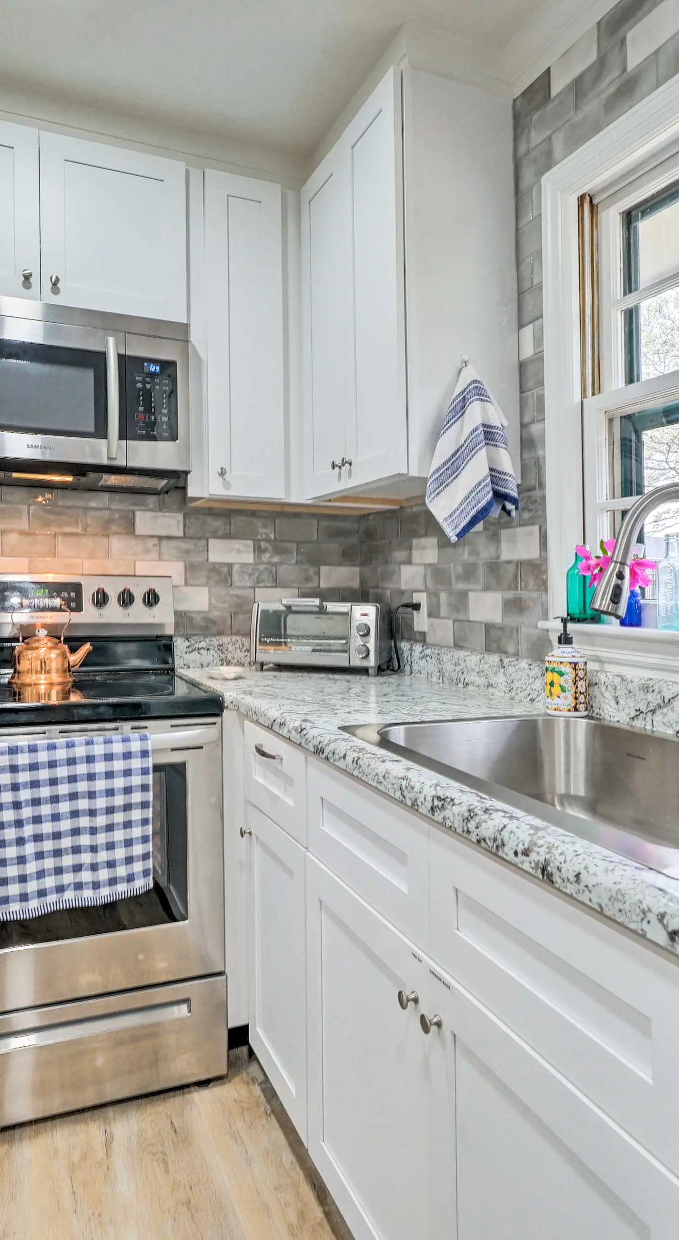 Cozy Wilmington Vacation Rental: 10 Mi to Beach!