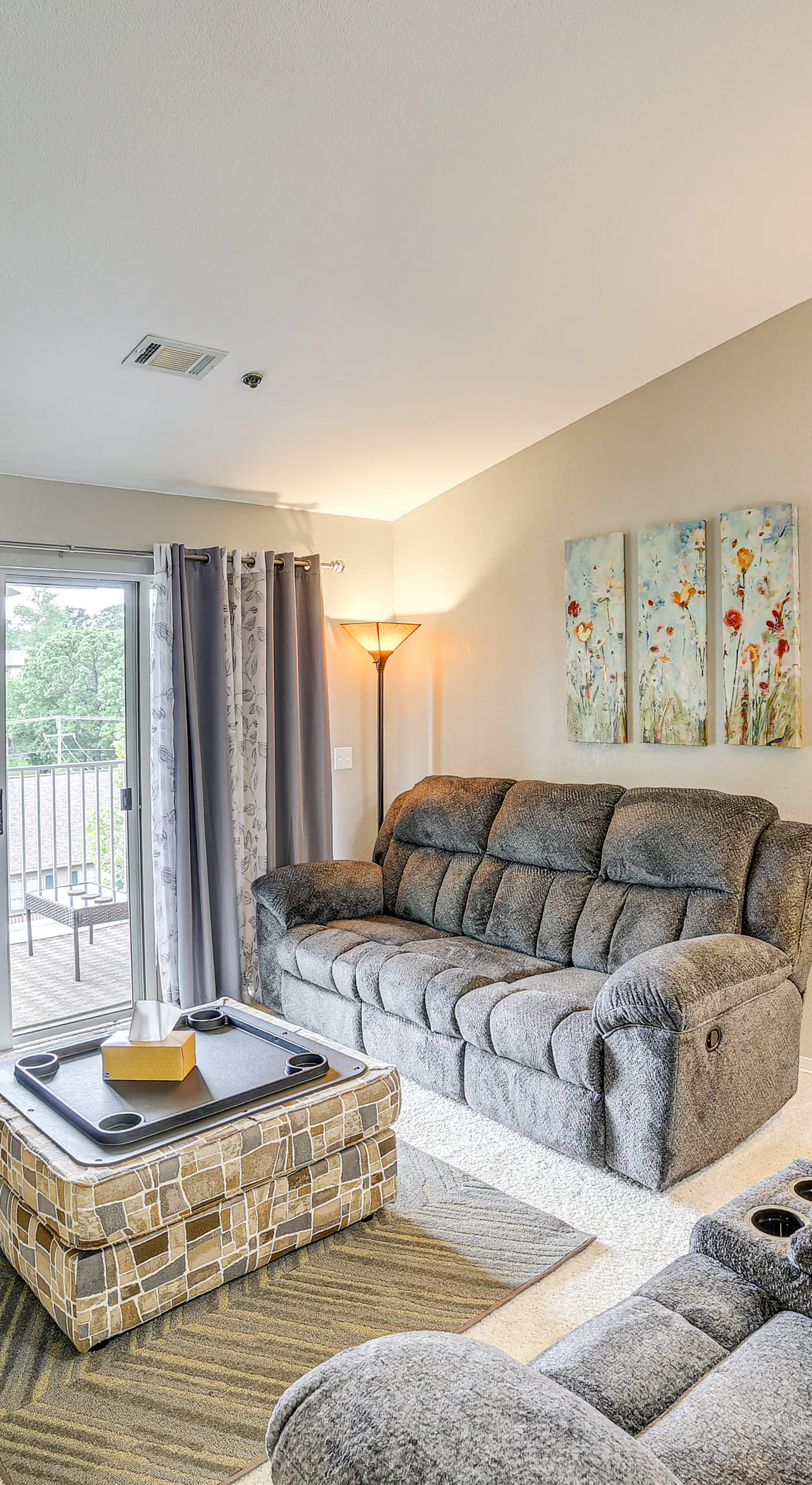 3 Mi to Branson Strip: Condo w/ Balcony!