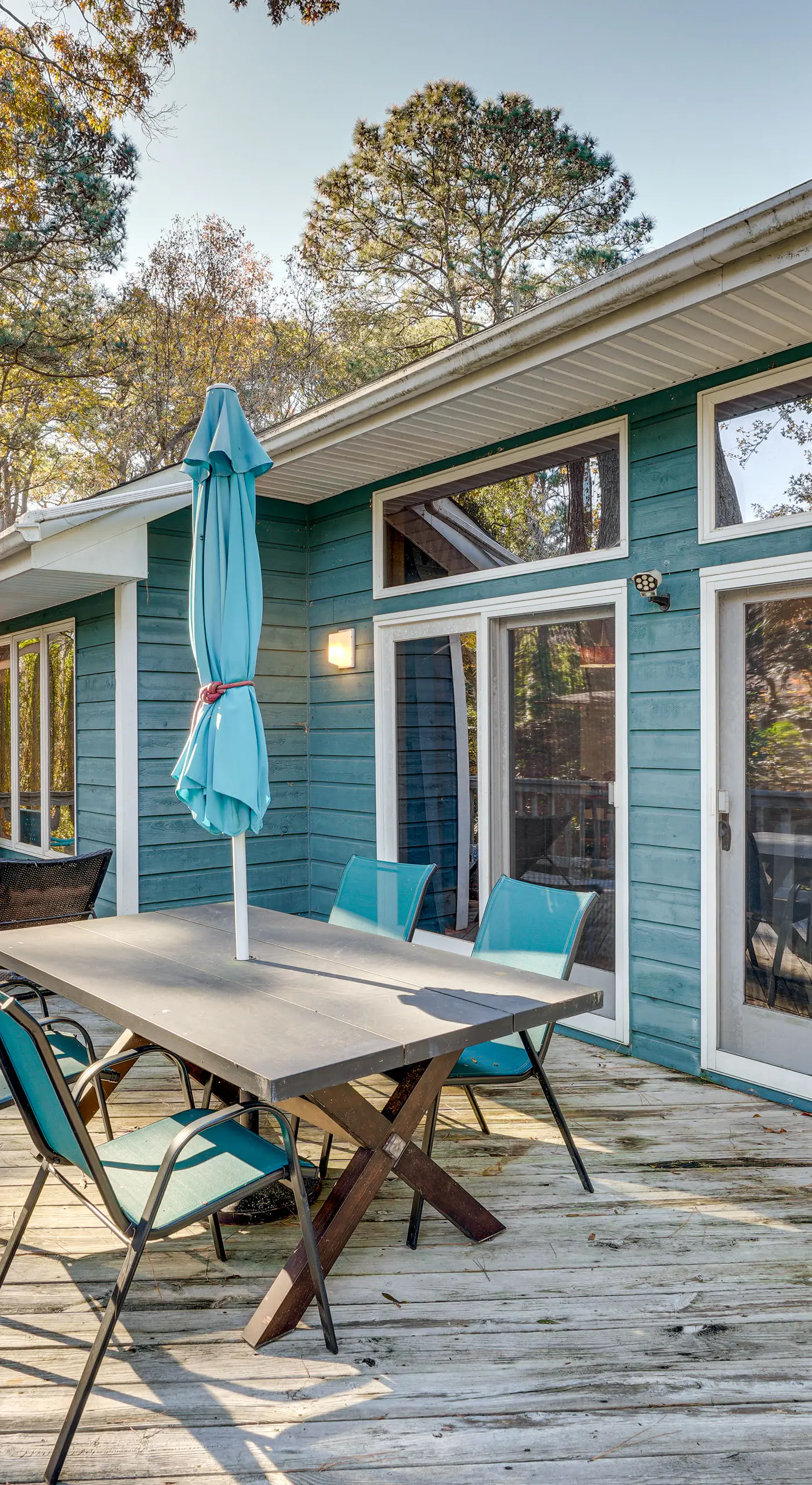 1/2 Mi to Beach Access: Southern Shores Gem + Deck
