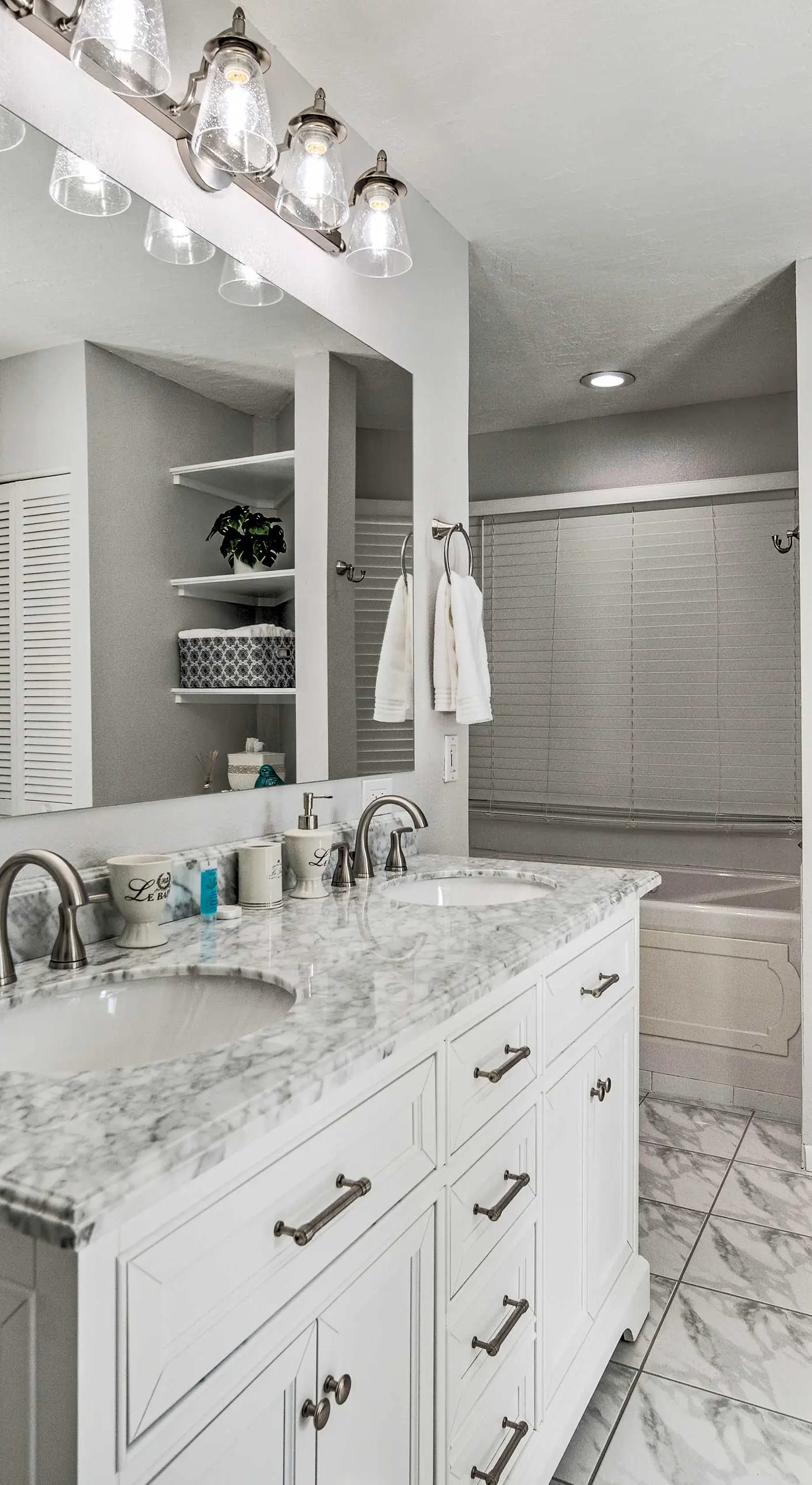 Hot Tub + Game Room: Crystal River Retreat!
