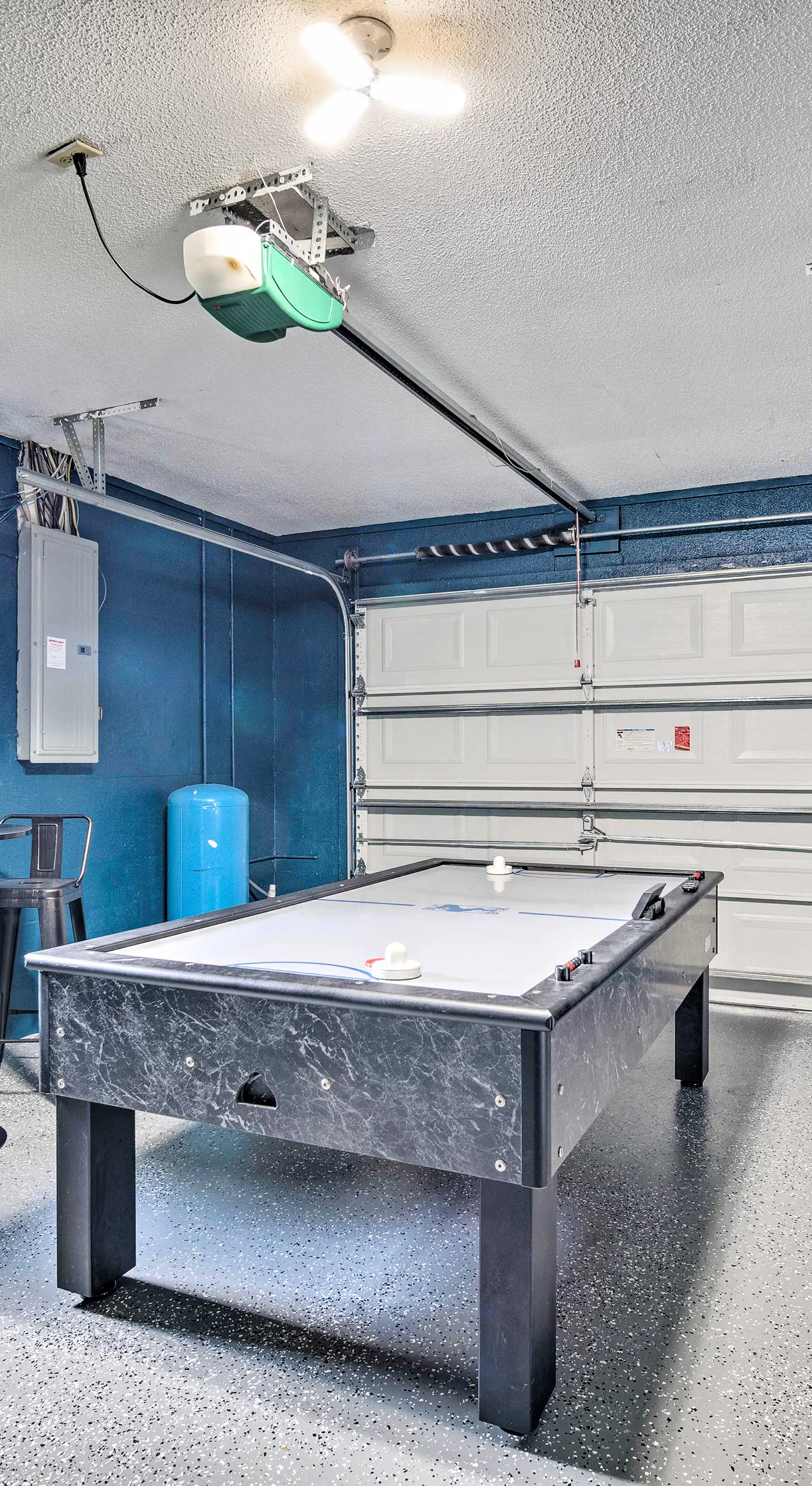 Hot Tub + Game Room: Crystal River Retreat!