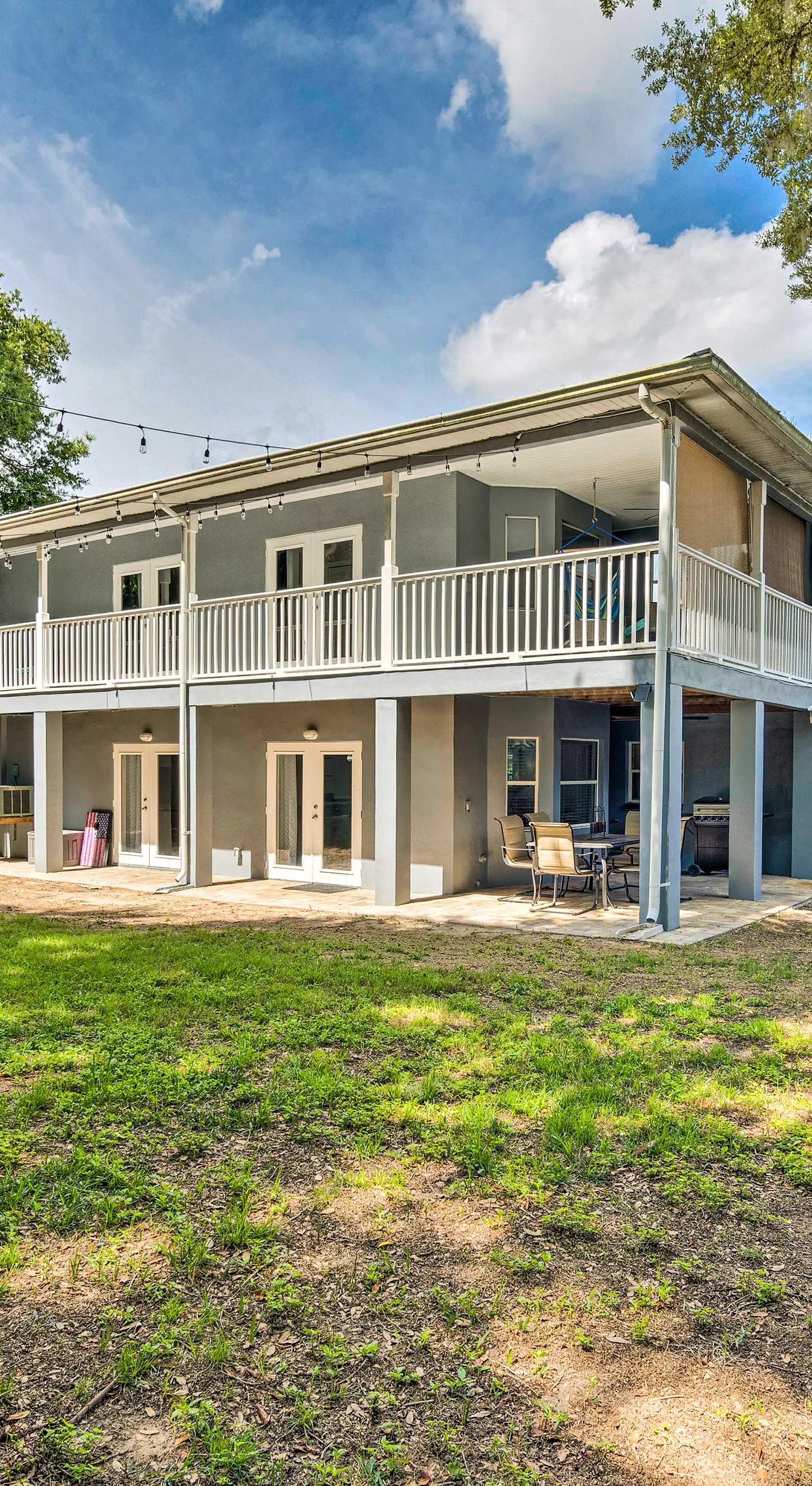Hot Tub + Game Room: Crystal River Retreat!