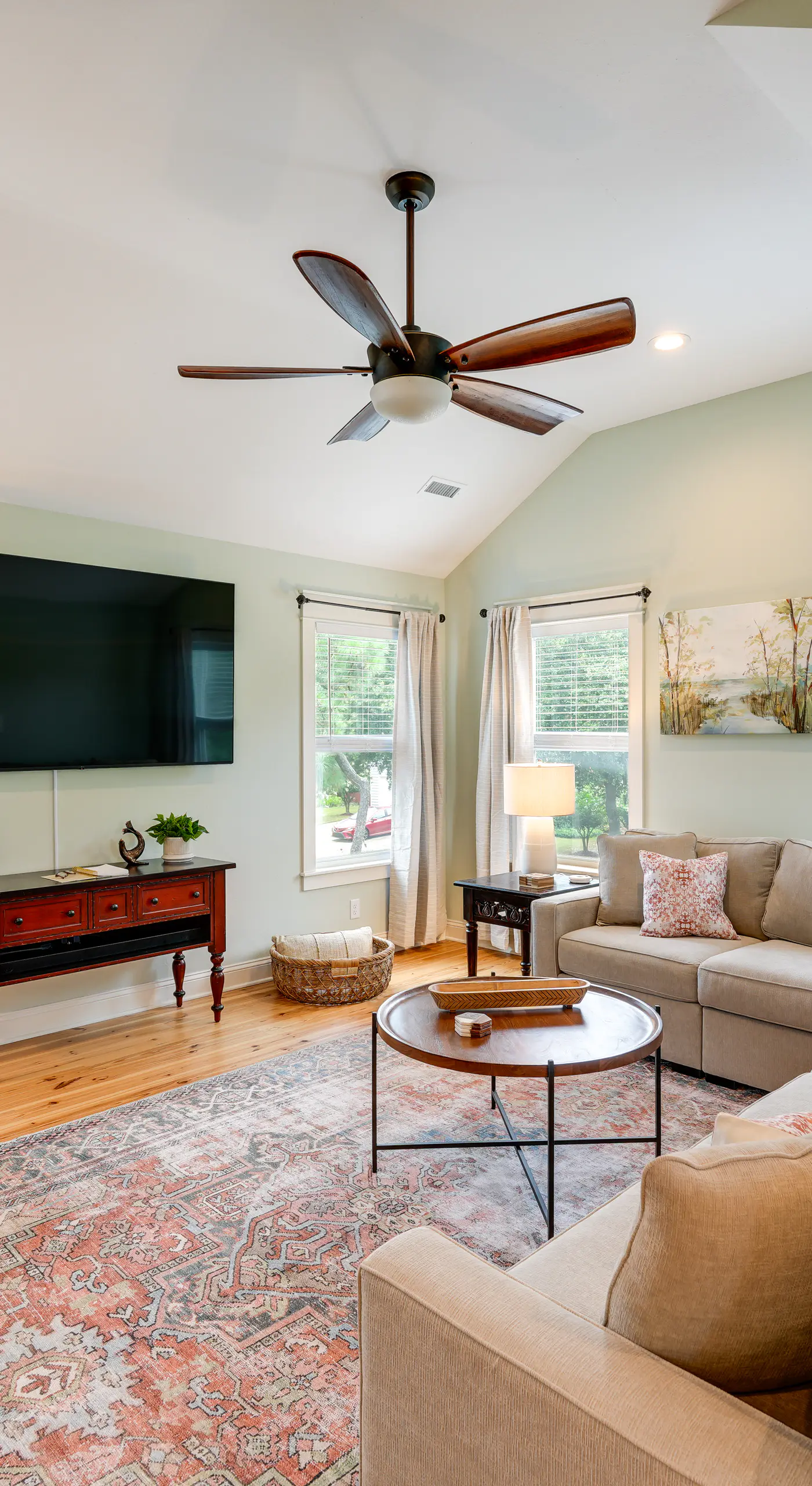 Kill Devil Hills Retreat w/ Gas Grill & Deck!