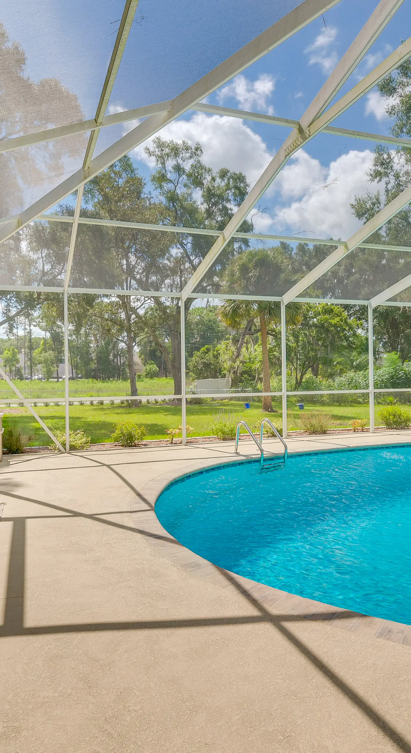 Cozy Ocala Retreat w/ Pool, Screened Lanai!