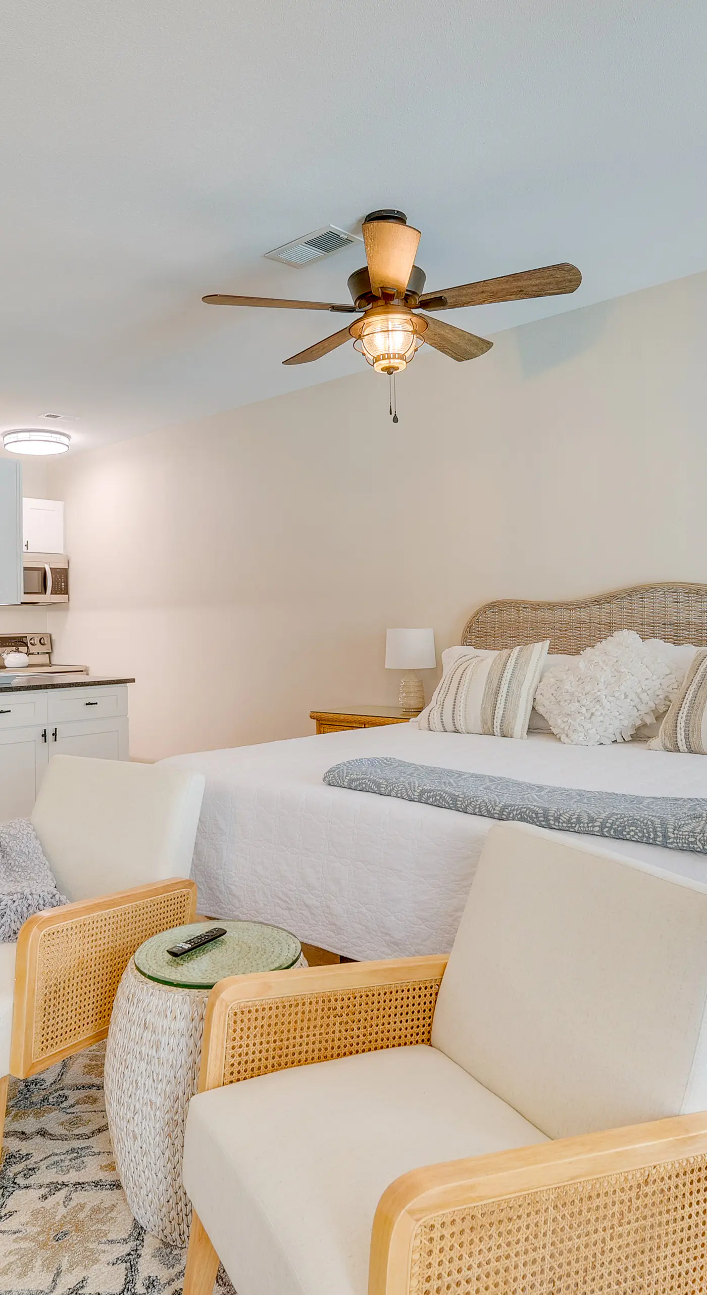 Cozy Ocala Retreat w/ Pool, Screened Lanai!