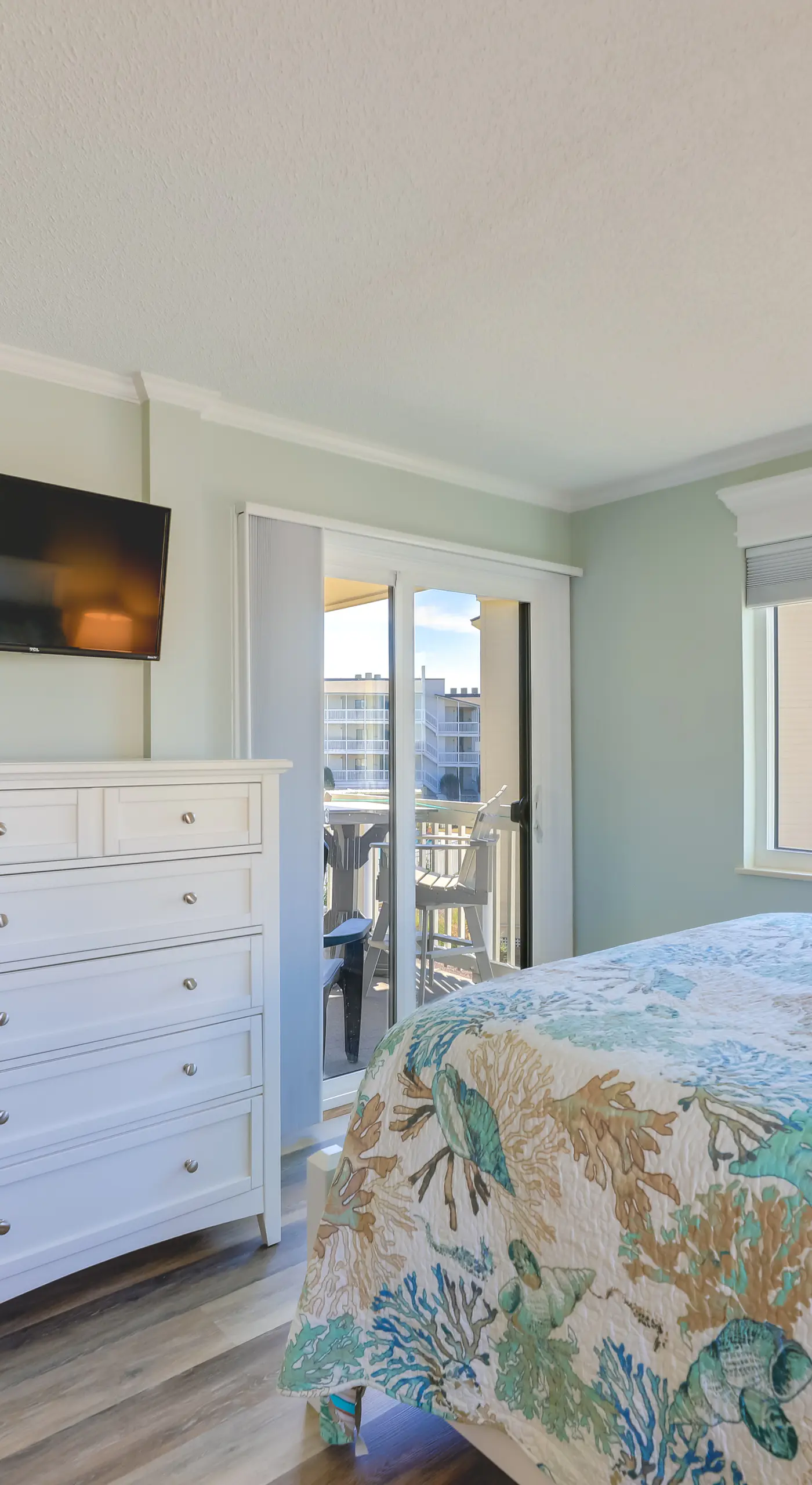 Emerald Isle Vacation Rental w/ Resort Pool!