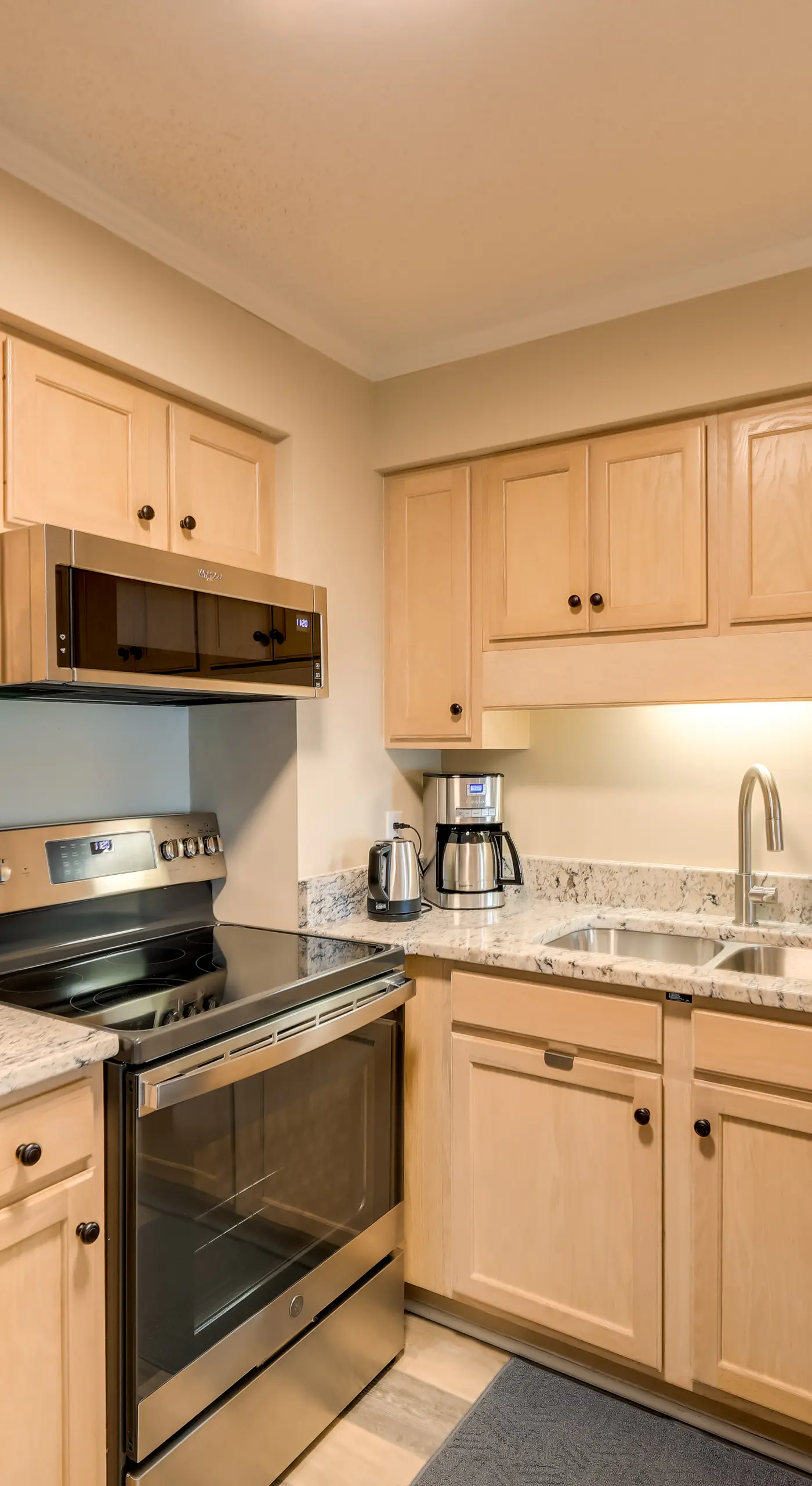 Emerald Isle Vacation Rental w/ Resort Pool!