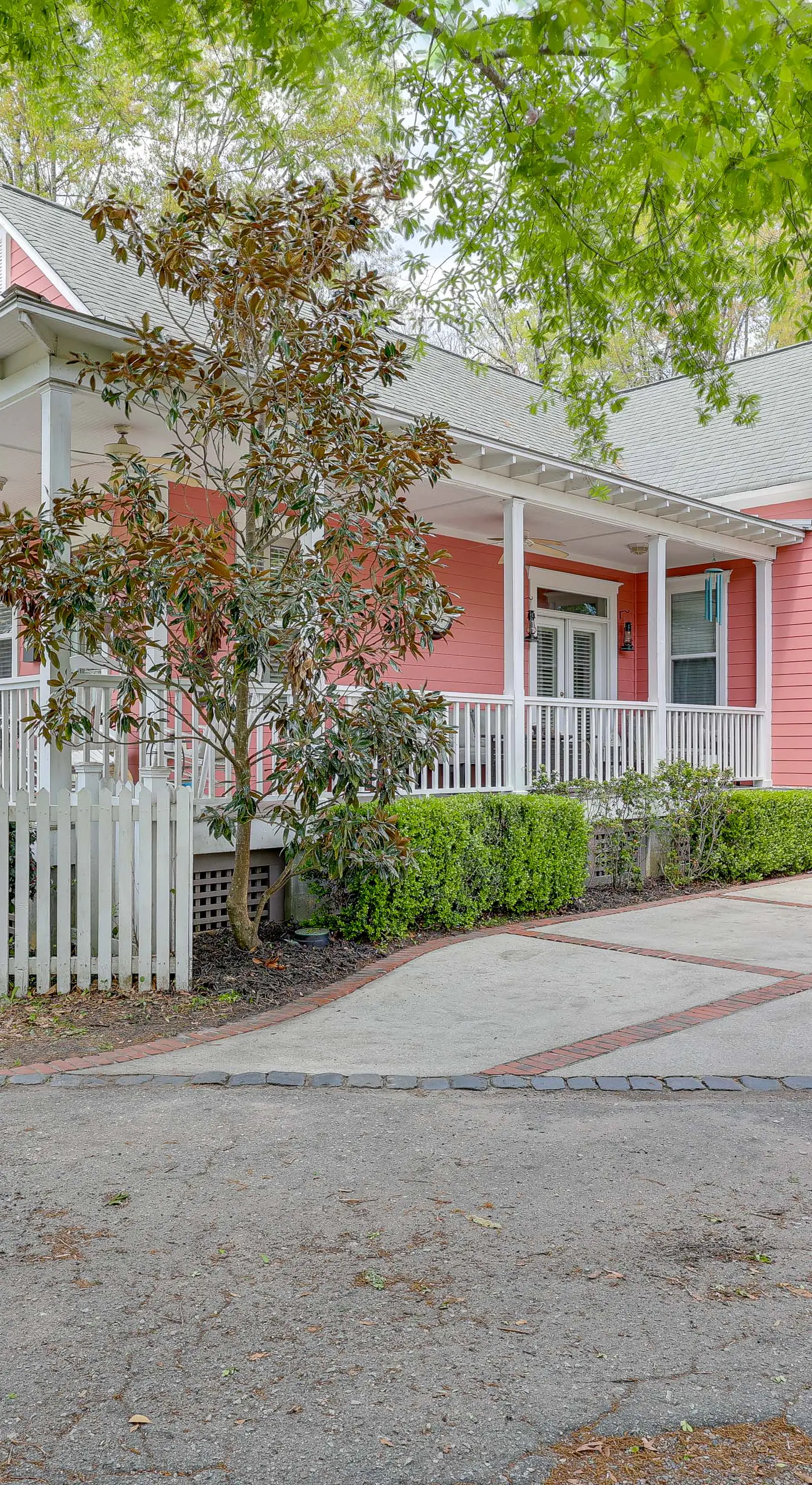 Charming Wilmington Cottage - Walk to Downtown!