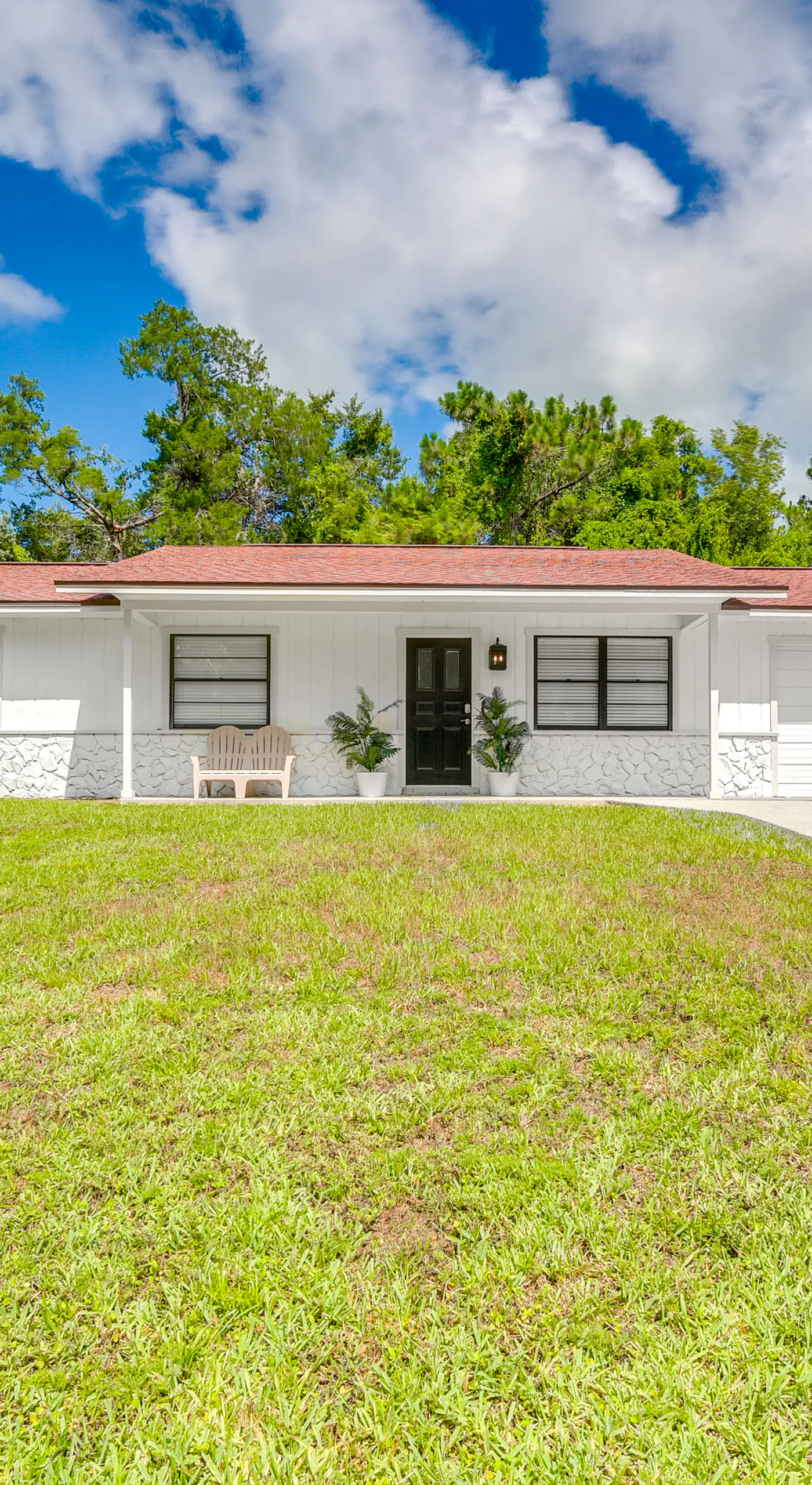 2 Mi to State Parks! Crystal River Home w/ Yard