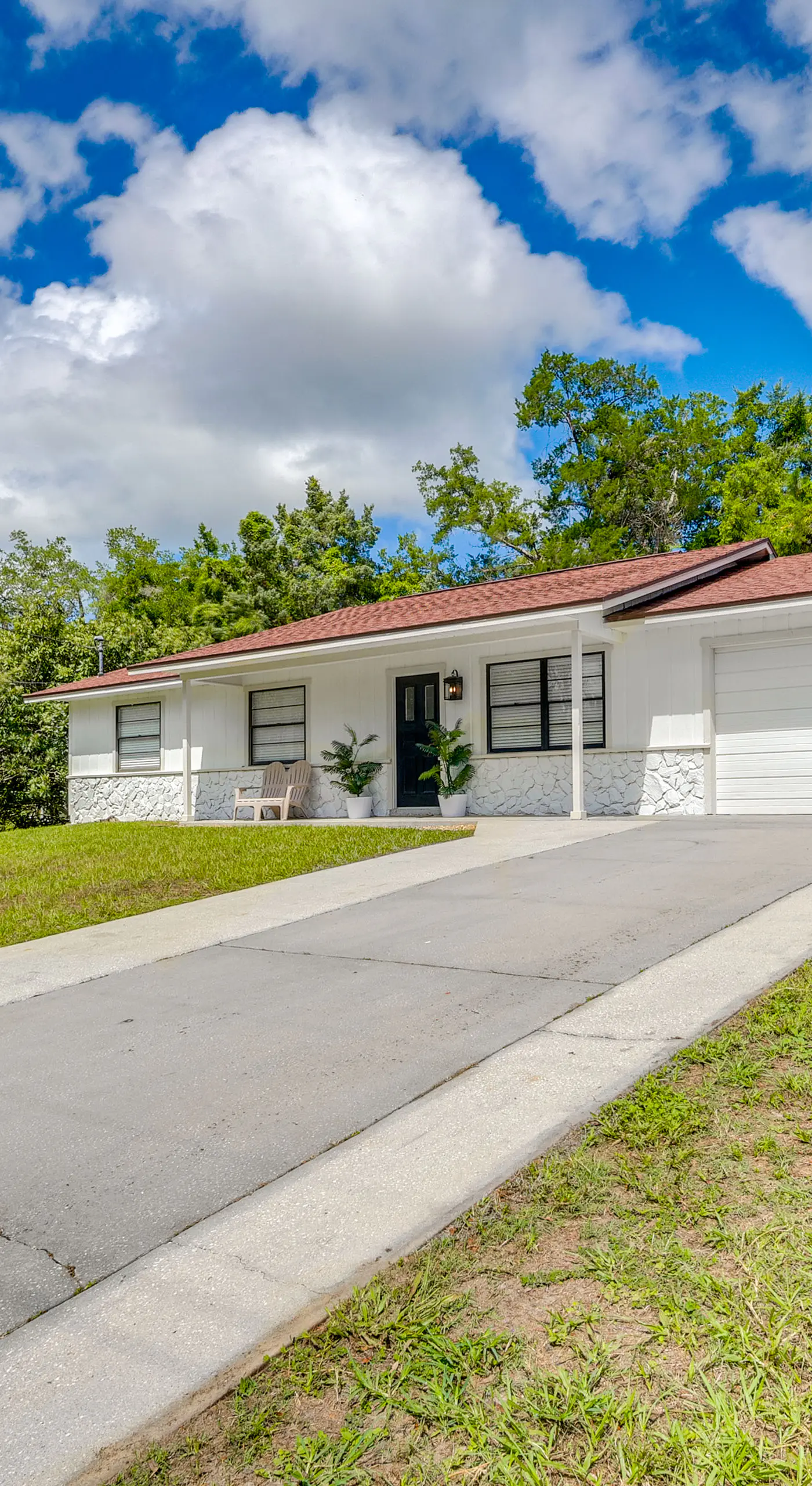 2 Mi to State Parks! Crystal River Home w/ Yard