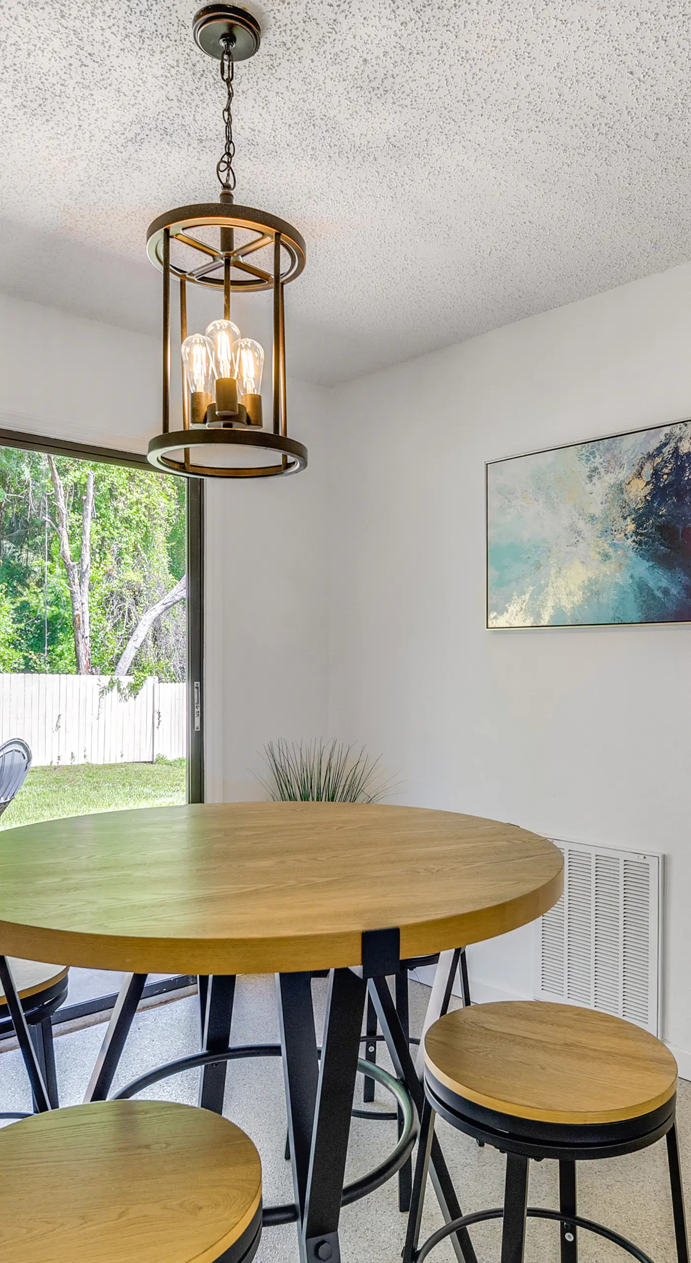 2 Mi to State Parks! Crystal River Home w/ Yard