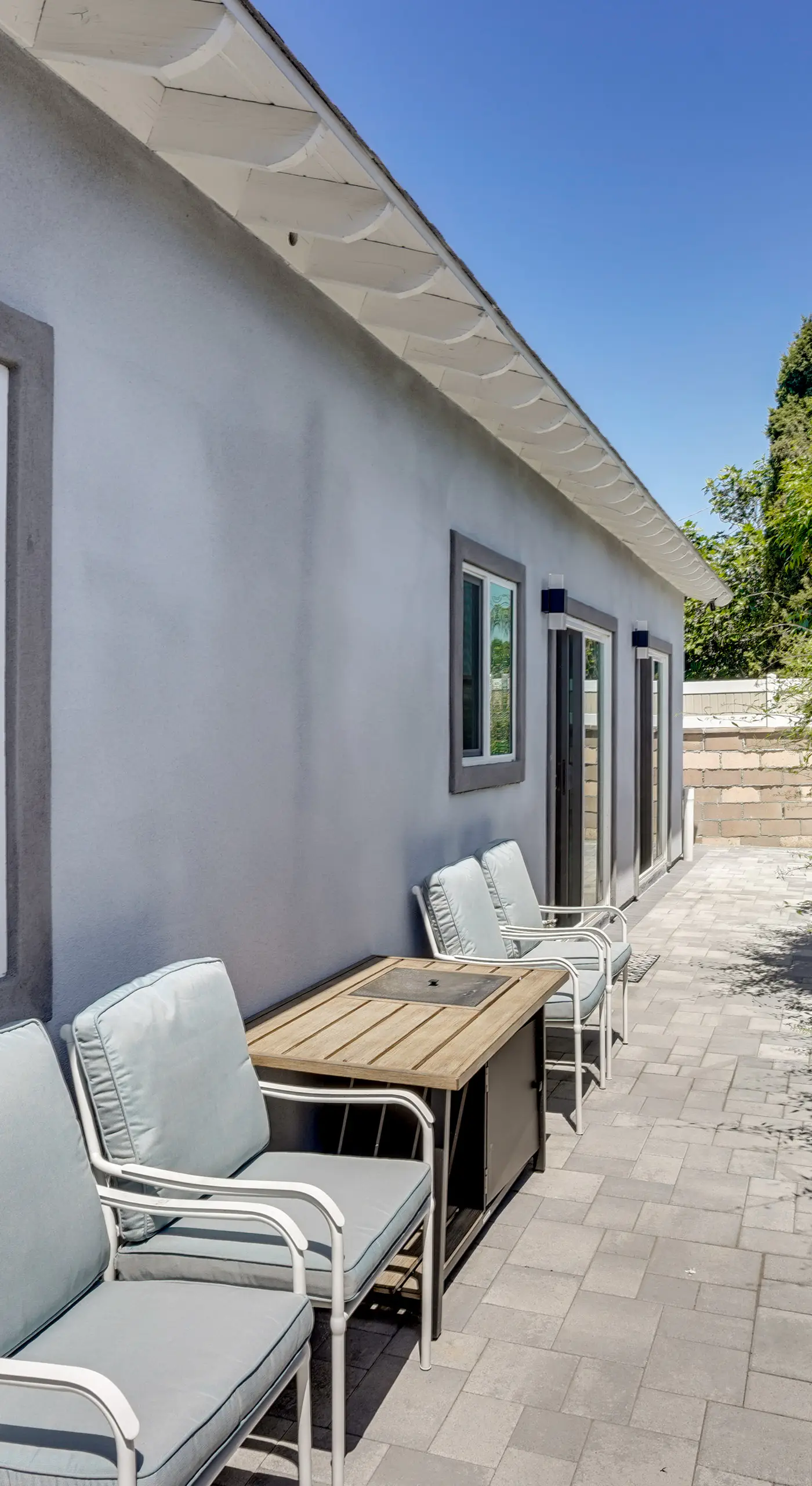 2 Mi to Disneyland: Home w/ Furnished Patio!