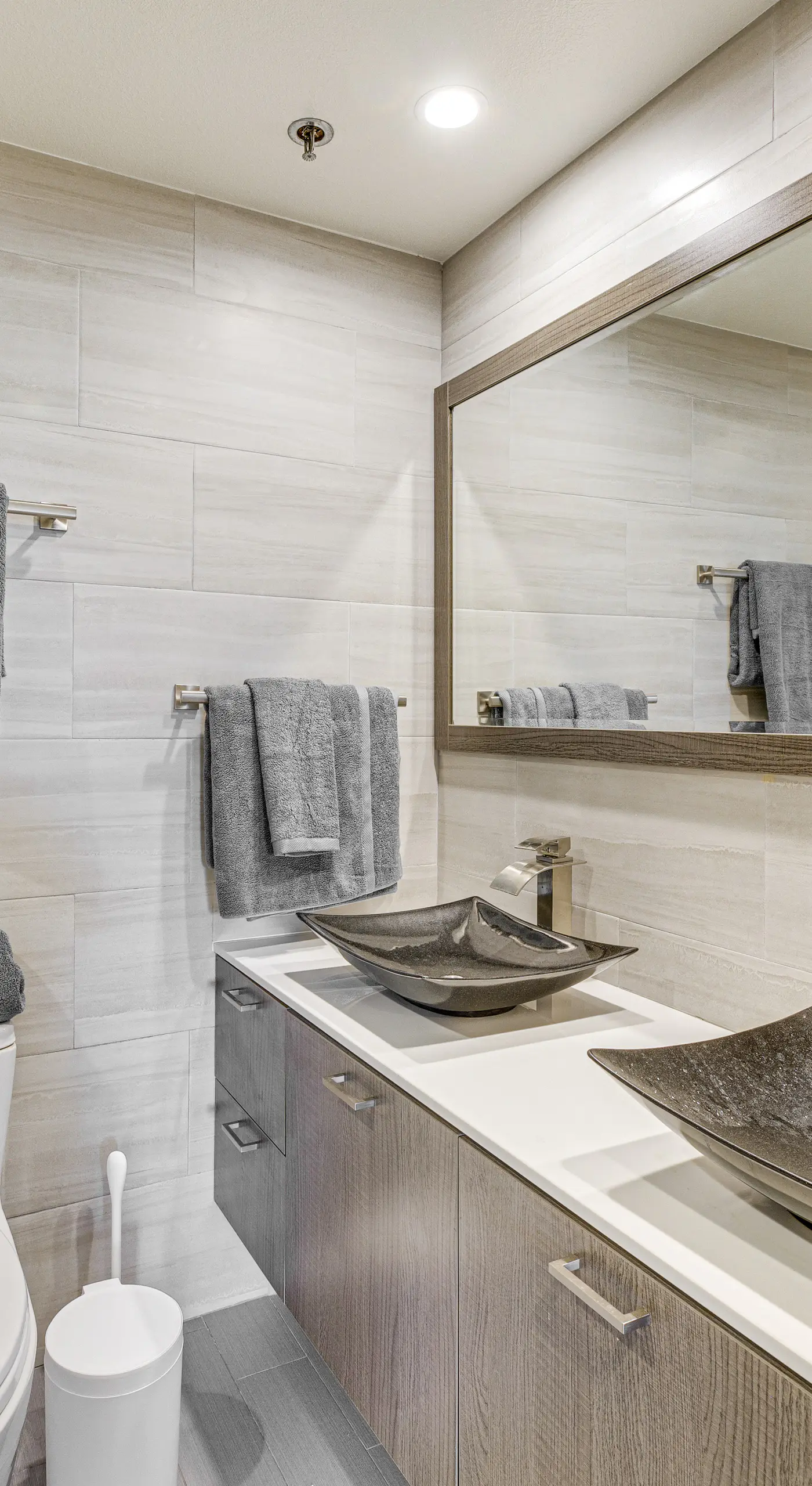 2 Mi to Hollywood: Condo w/ Pool & Hot Tub Access