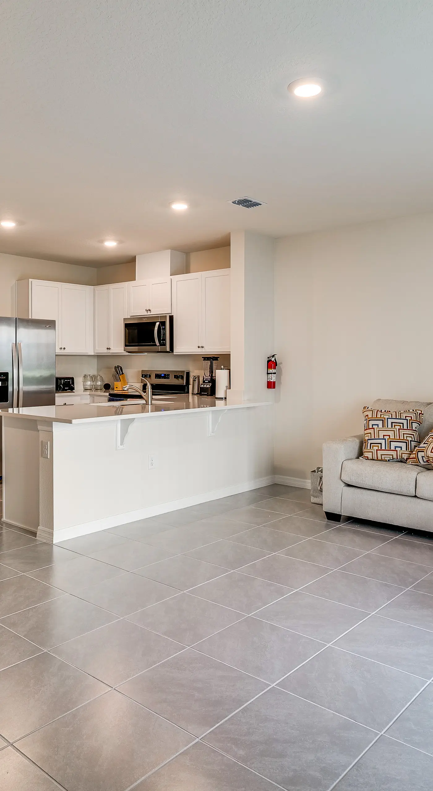 2 Mi to Dtwn: Newly Built Townhome in Davenport