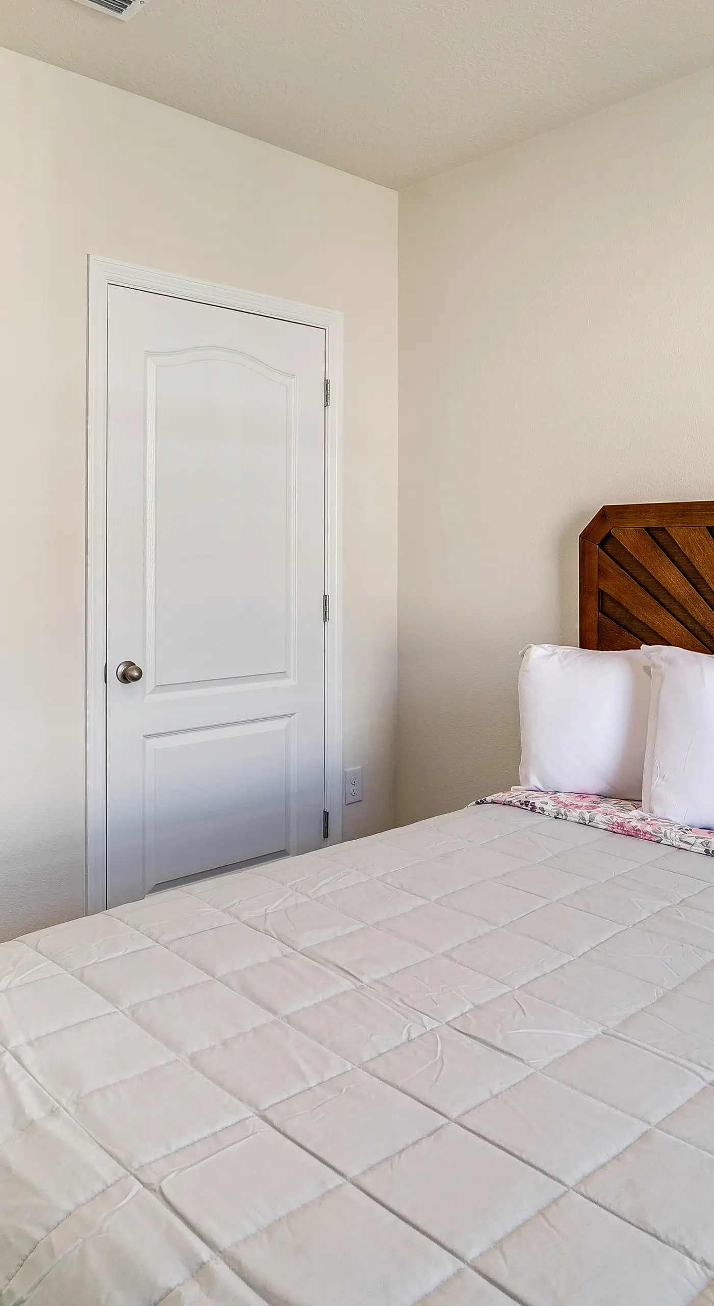 2 Mi to Dtwn: Newly Built Townhome in Davenport
