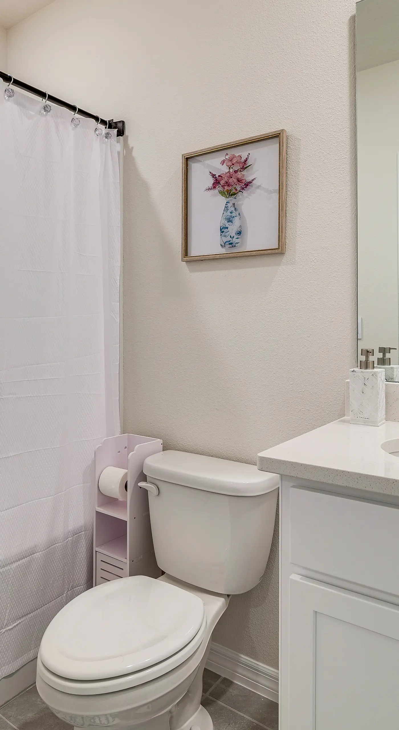 2 Mi to Dtwn: Newly Built Townhome in Davenport