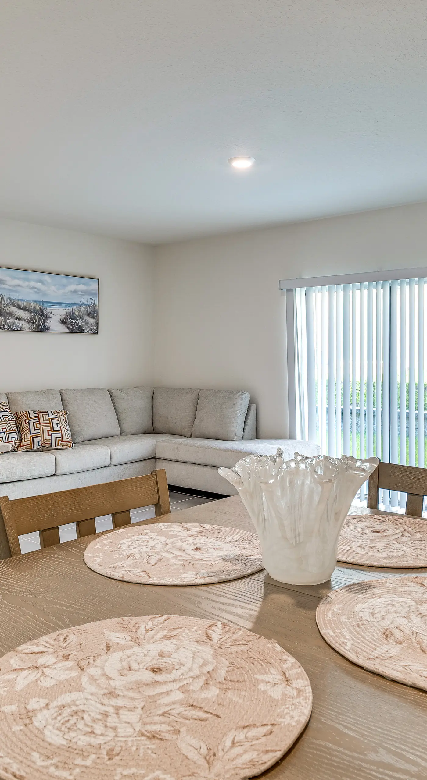 2 Mi to Dtwn: Newly Built Townhome in Davenport