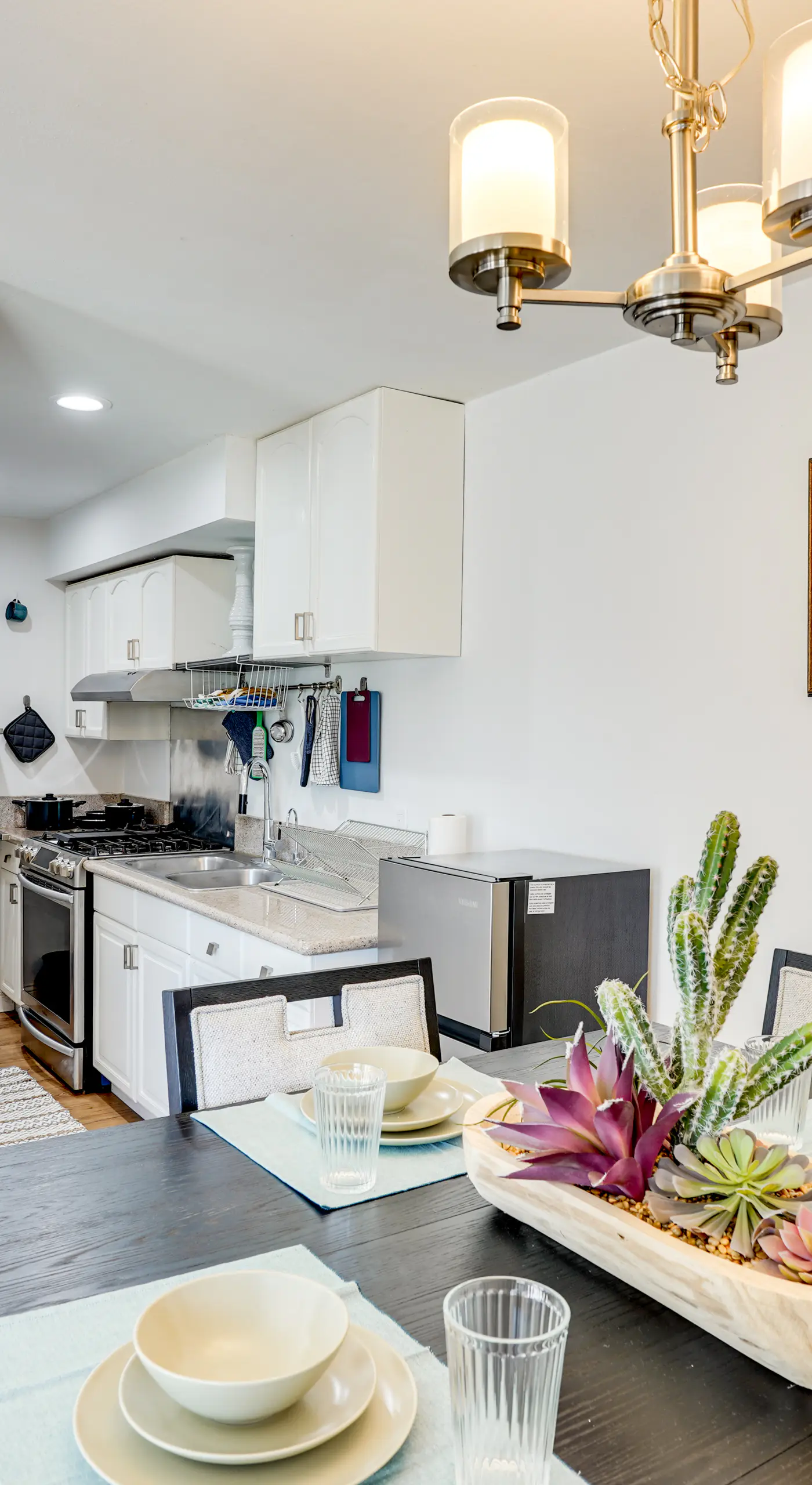 Explore SoCal! Cozy Retreat Near Disney & Beaches