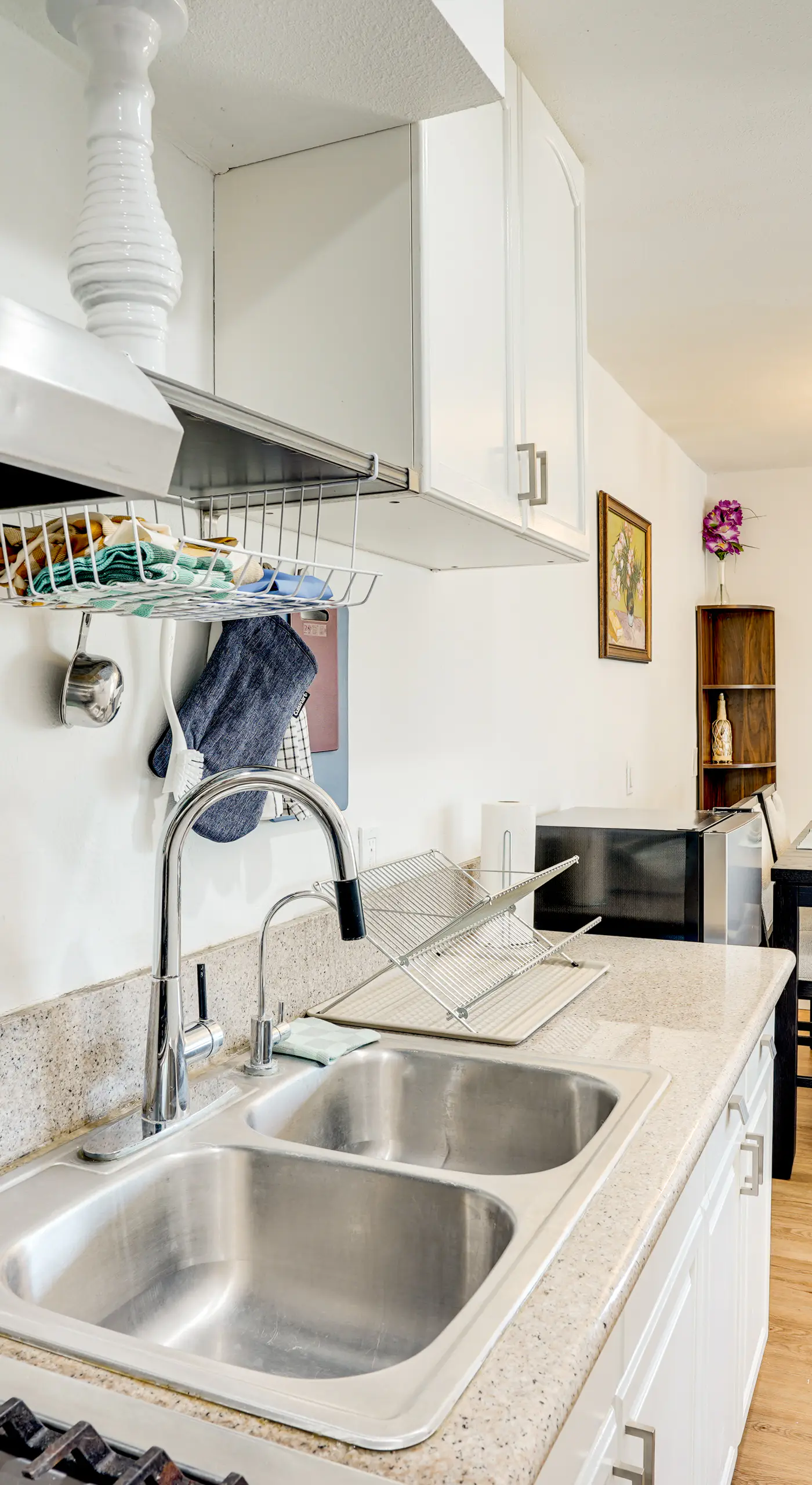 Explore SoCal! Cozy Retreat Near Disney & Beaches