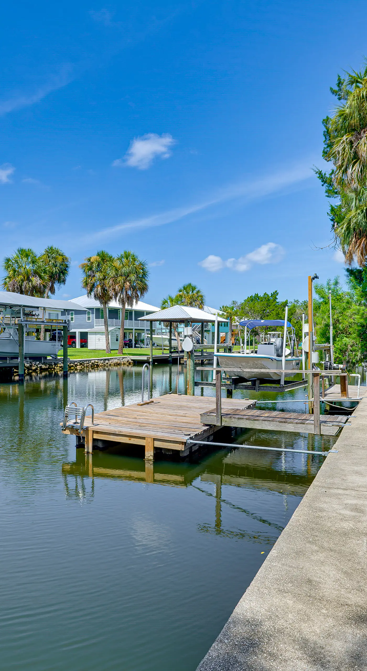 Fish, Paddle & Explore: Crystal River Gem w/ Dock