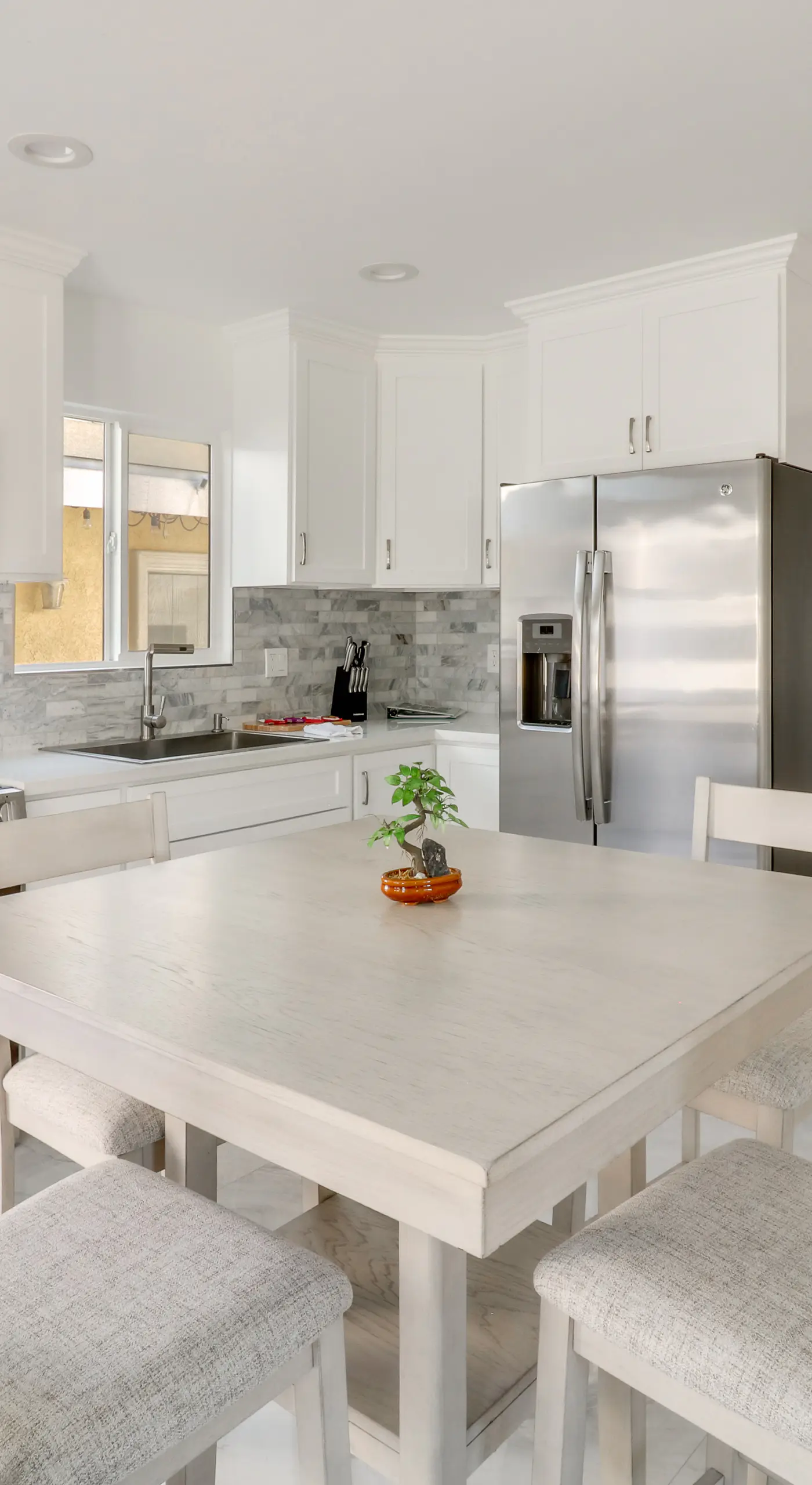 13 Mi to Universal Studios: Renovated Cottage!