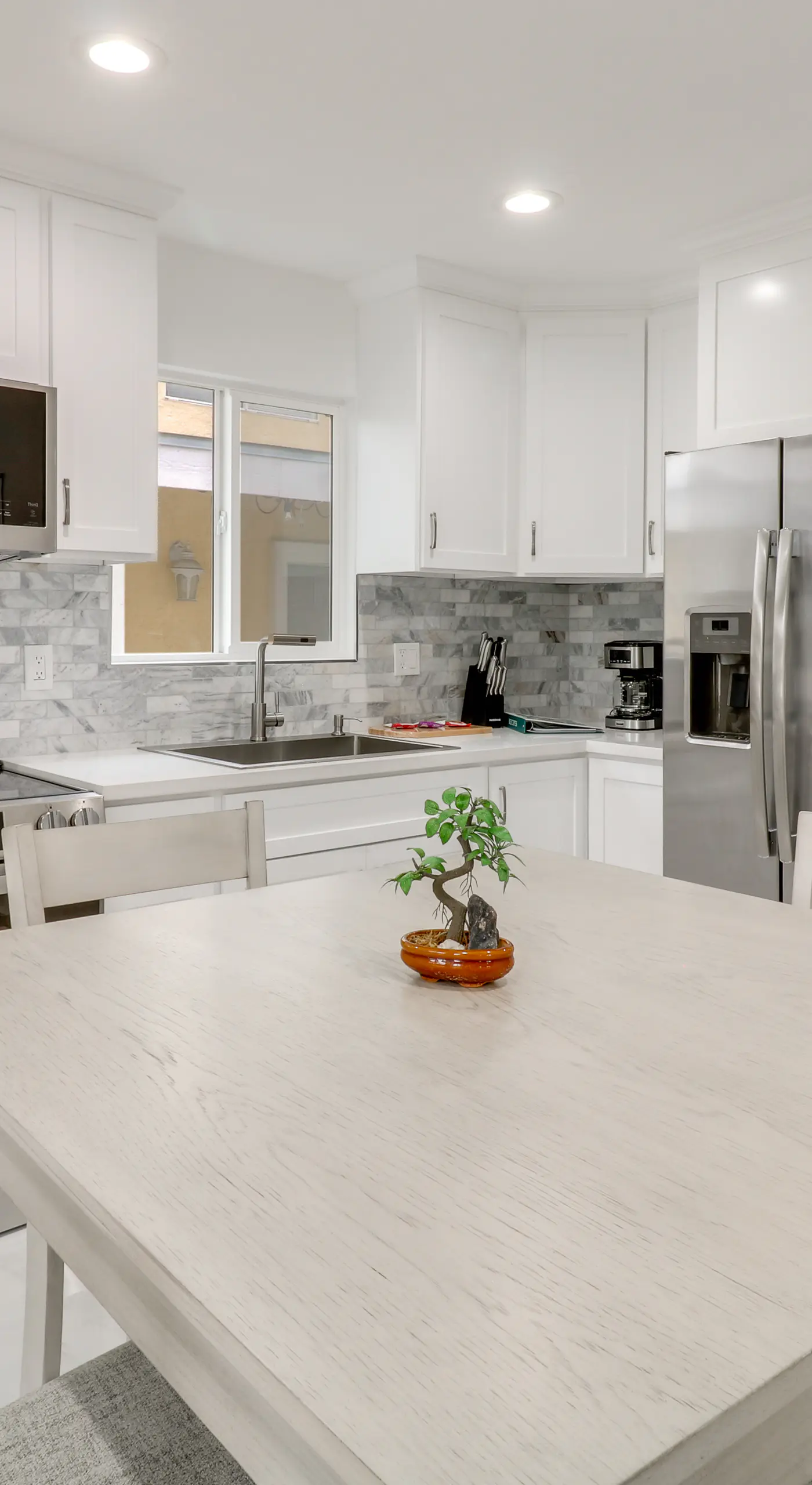 13 Mi to Universal Studios: Renovated Cottage!