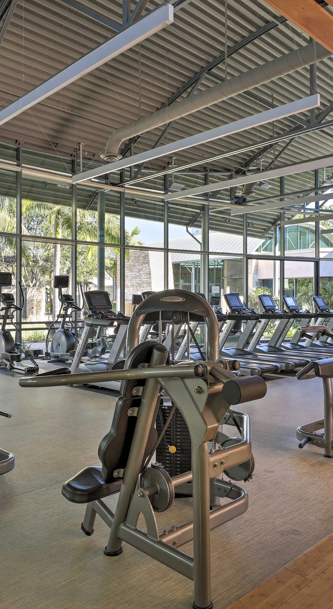 Modern Irvine Condo w/ Pool - 7 Mi to Beach!