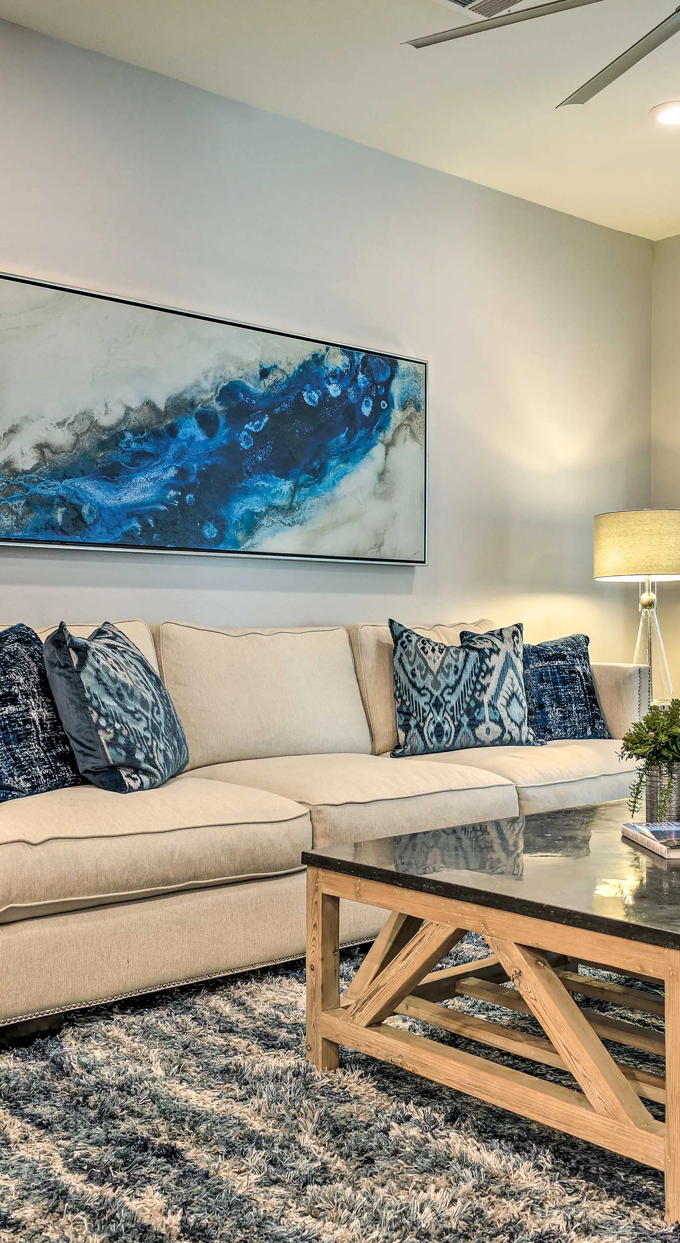 Modern Irvine Condo w/ Pool - 7 Mi to Beach!
