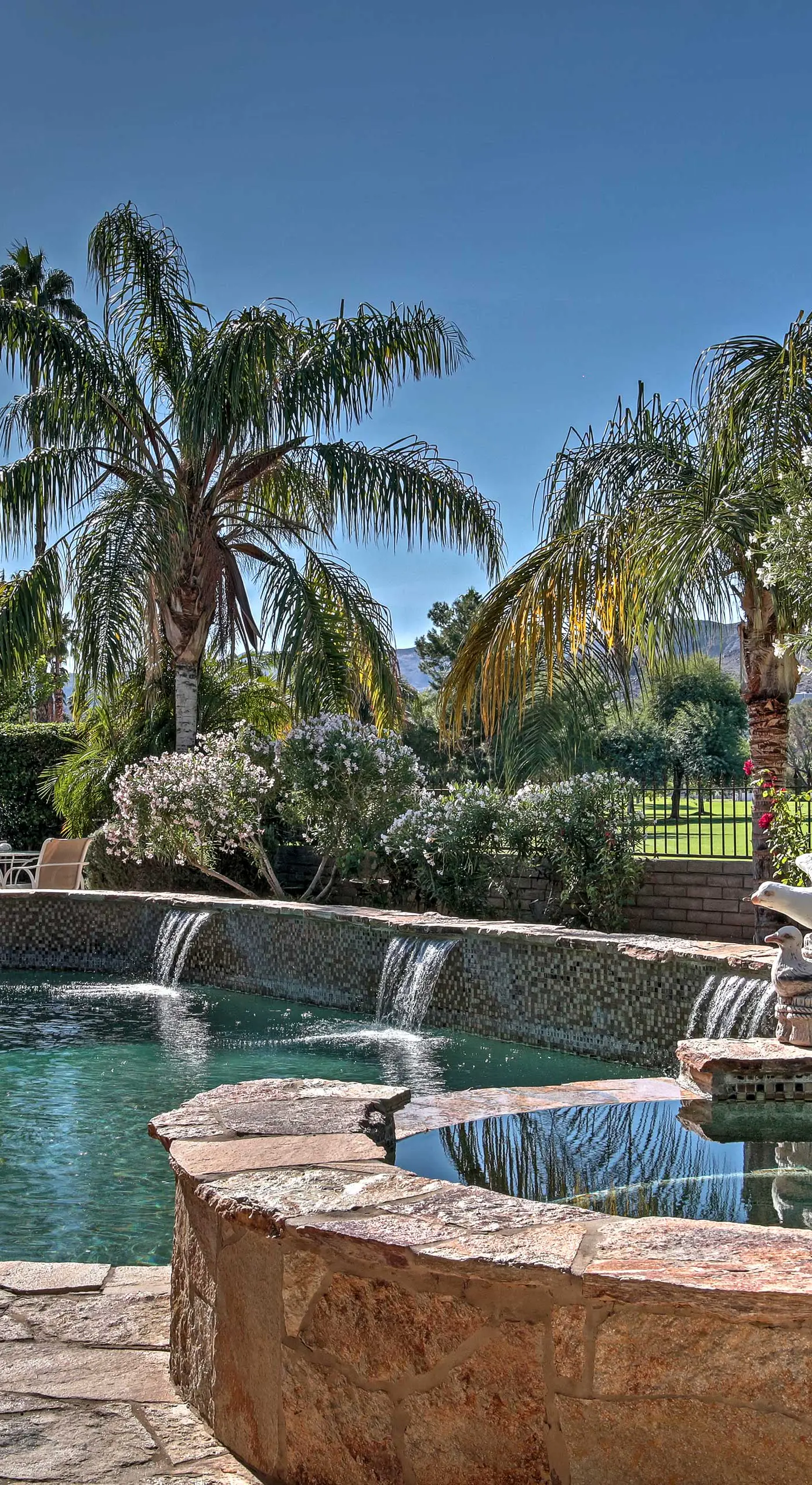 Palm Springs Golf Course Home: Private Pool & Spa!